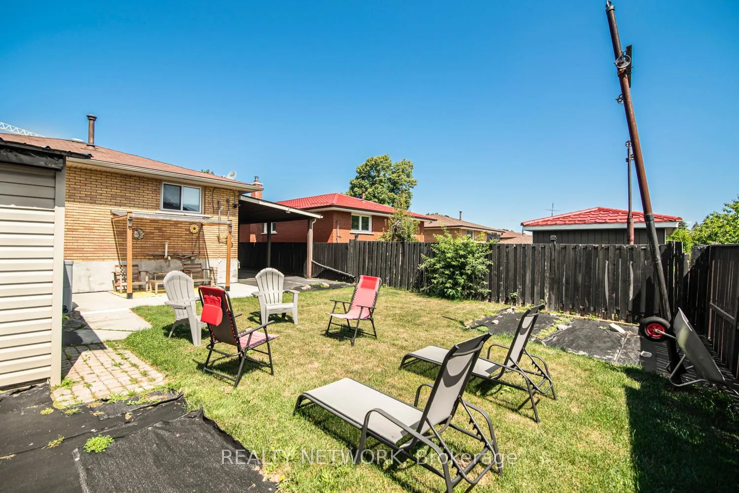 Photo 47 of 101 Victor Boulevard, Hamilton, Greeningdon — HOMEH