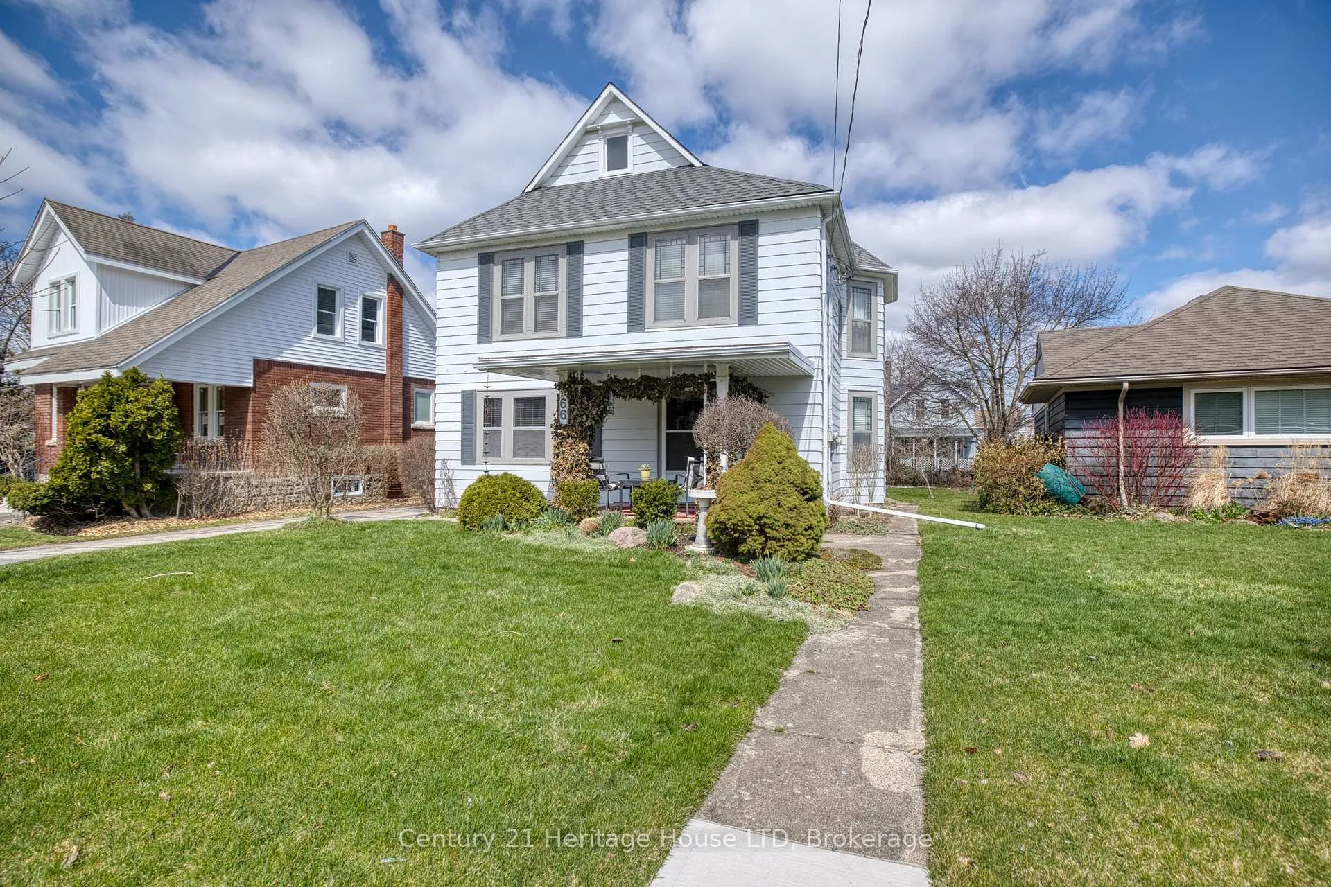 Photo 2 of 66 Bald Street, Welland, Broadway — HOMEH