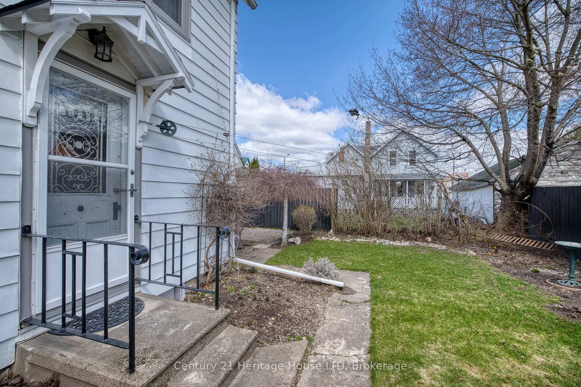 Photo 41 of 66 Bald Street, Welland, Broadway — HOMEH