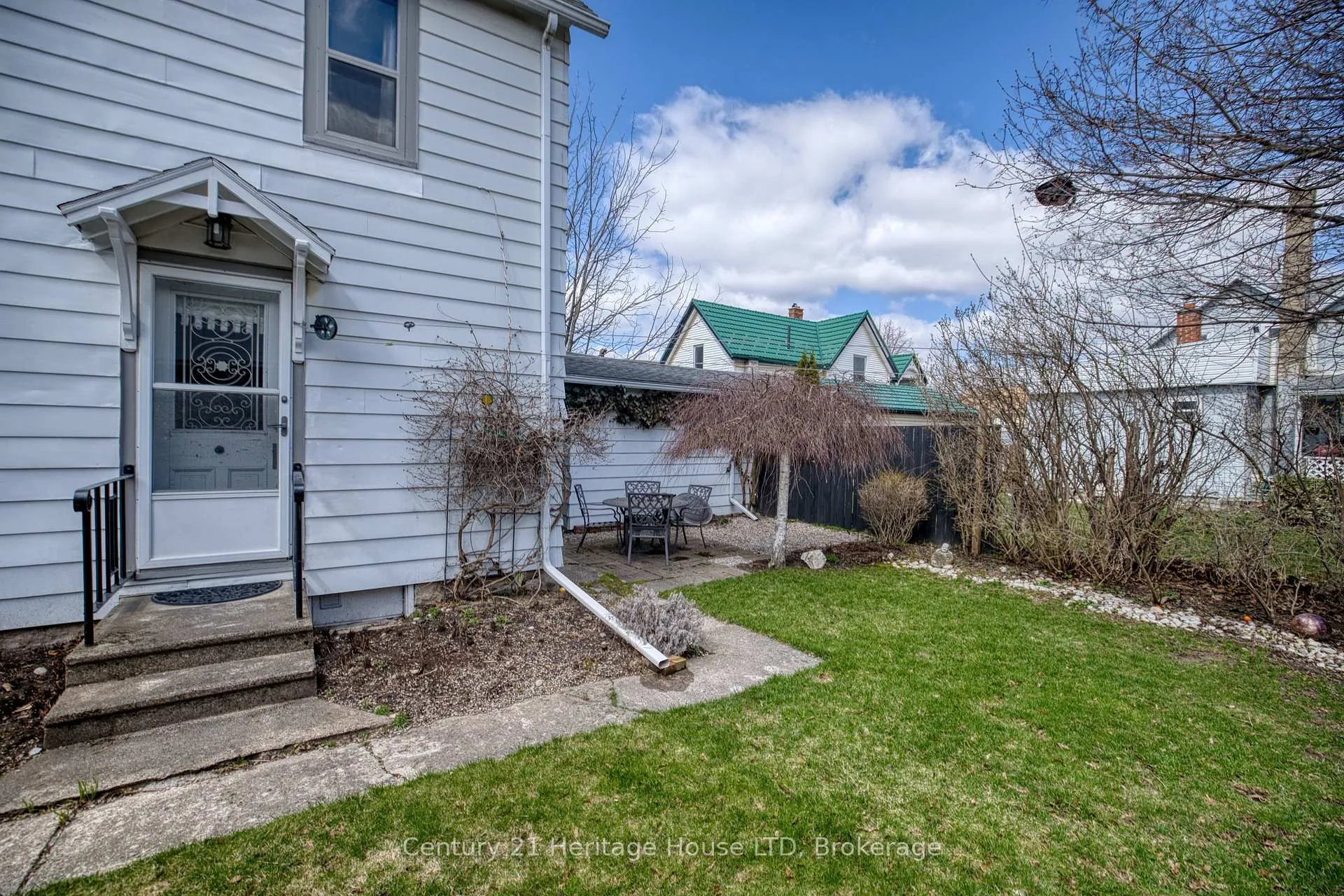 Photo 42 of 66 Bald Street, Welland, Broadway — HOMEH