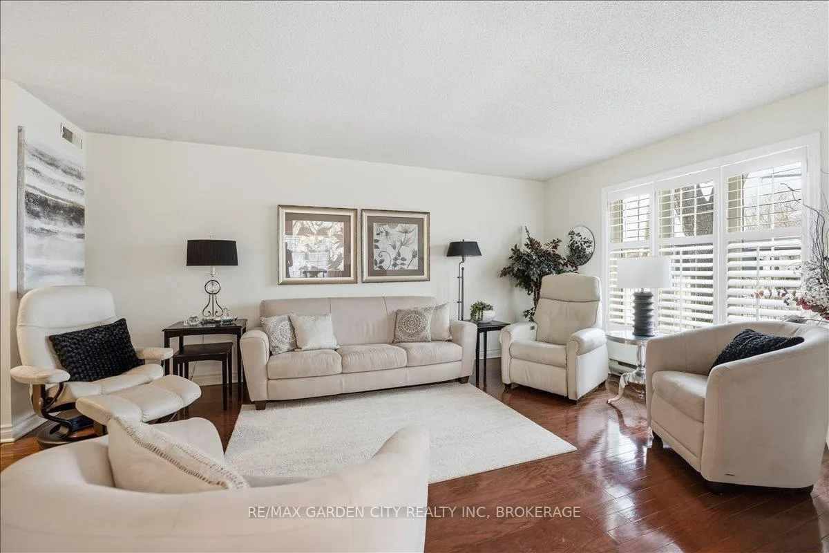 Photo 5 of Unit 104, 433 Linwell Road, St. Catharines, Bunting/Linwell — HOMEH