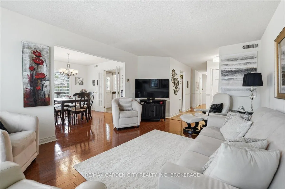 Photo 6 of Unit 104, 433 Linwell Road, St. Catharines, Bunting/Linwell — HOMEH