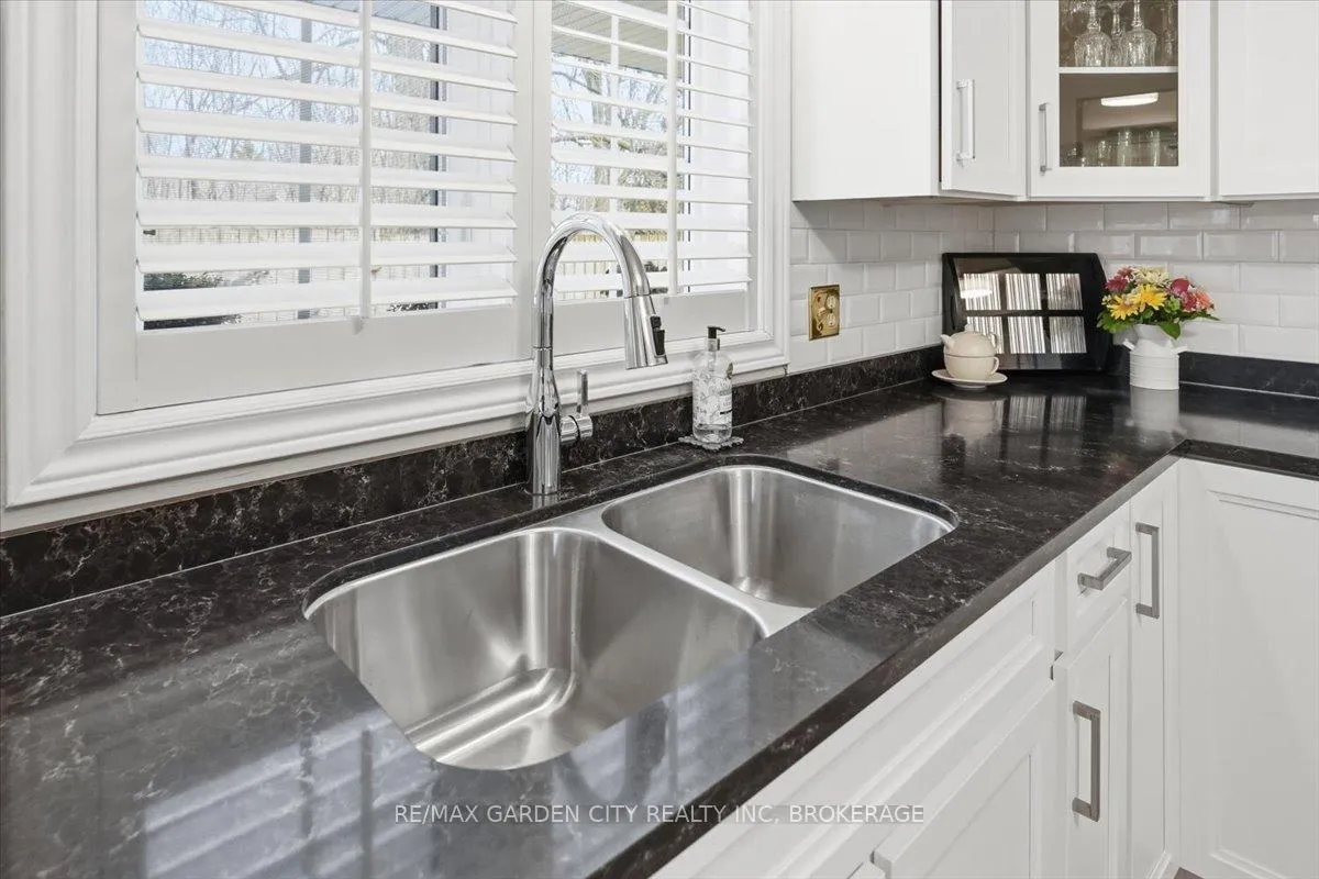 Photo 12 of Unit 104, 433 Linwell Road, St. Catharines, Bunting/Linwell — HOMEH