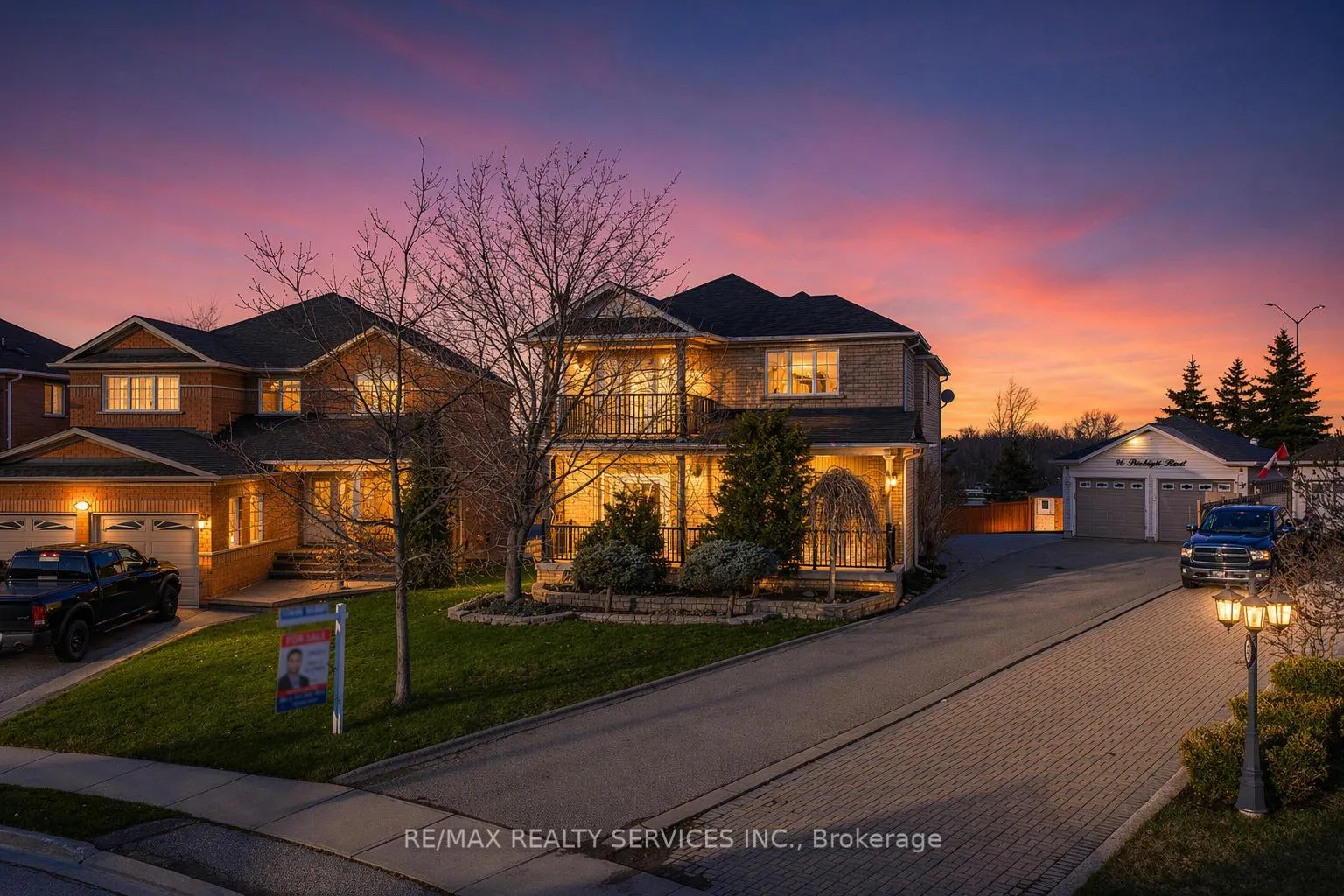 Photo 2 of 96 Porchlight Road, Brampton, Fletcher's Creek Village — HOMEH