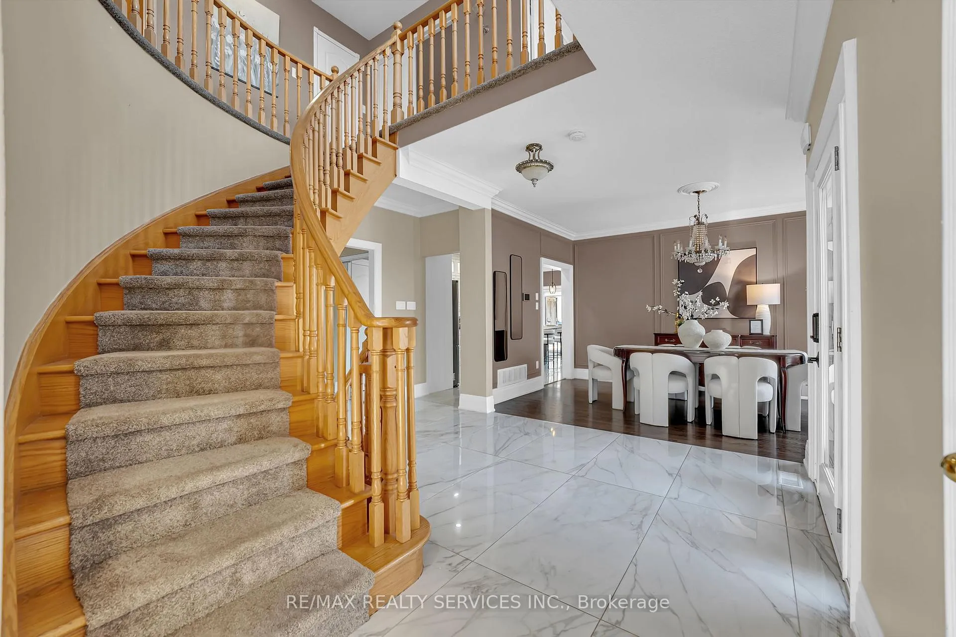 Photo 5 of 96 Porchlight Road, Brampton, Fletcher's Creek Village — HOMEH