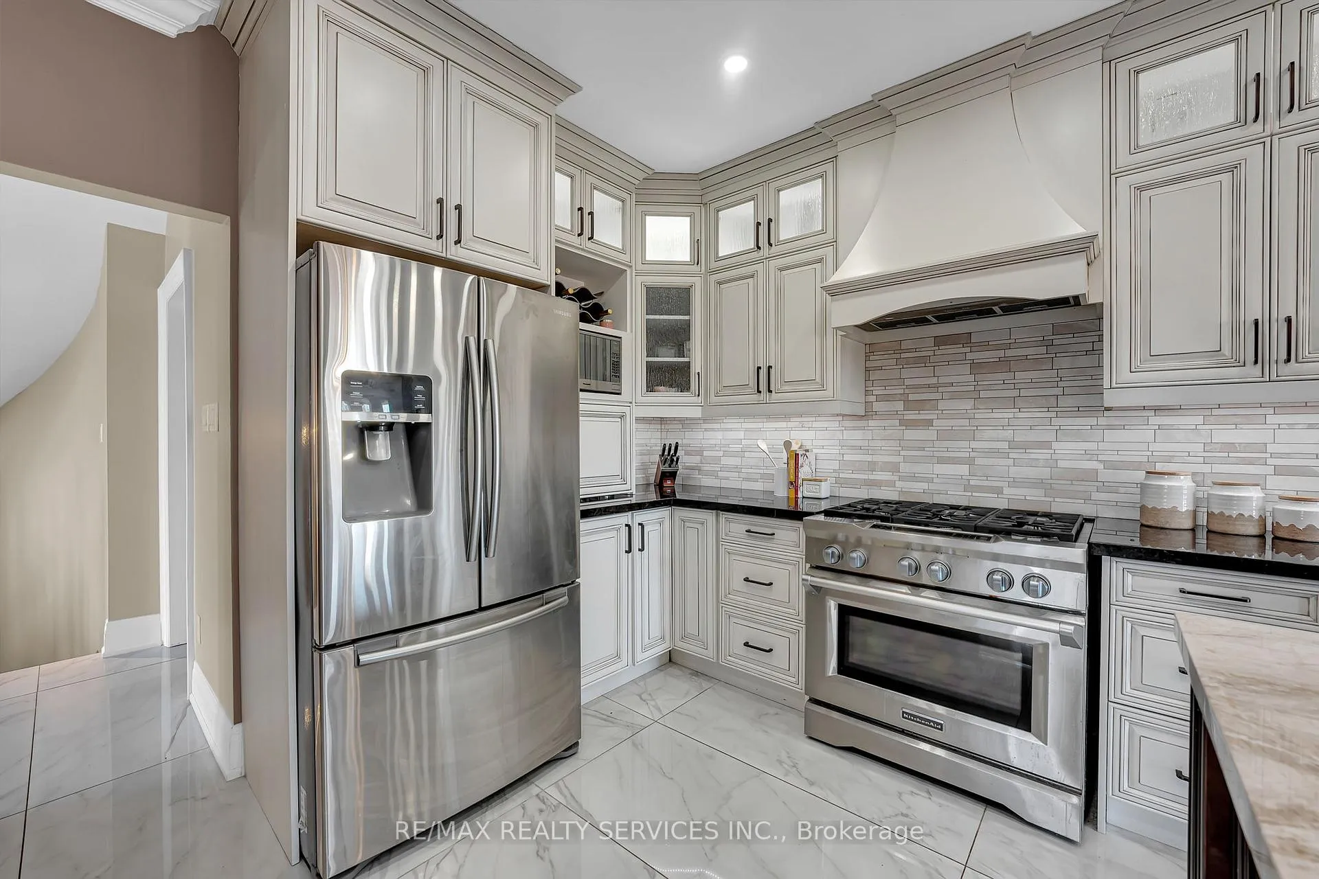 Photo 13 of 96 Porchlight Road, Brampton, Fletcher's Creek Village — HOMEH
