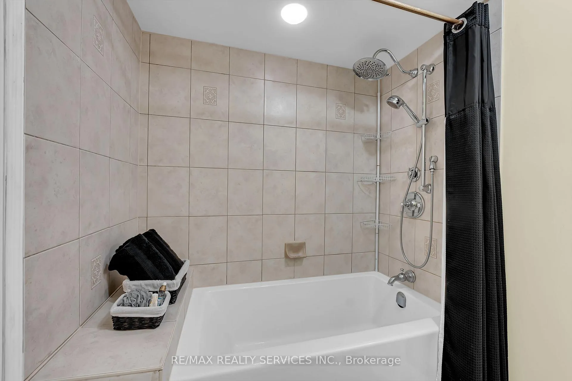 Photo 31 of 96 Porchlight Road, Brampton, Fletcher's Creek Village — HOMEH