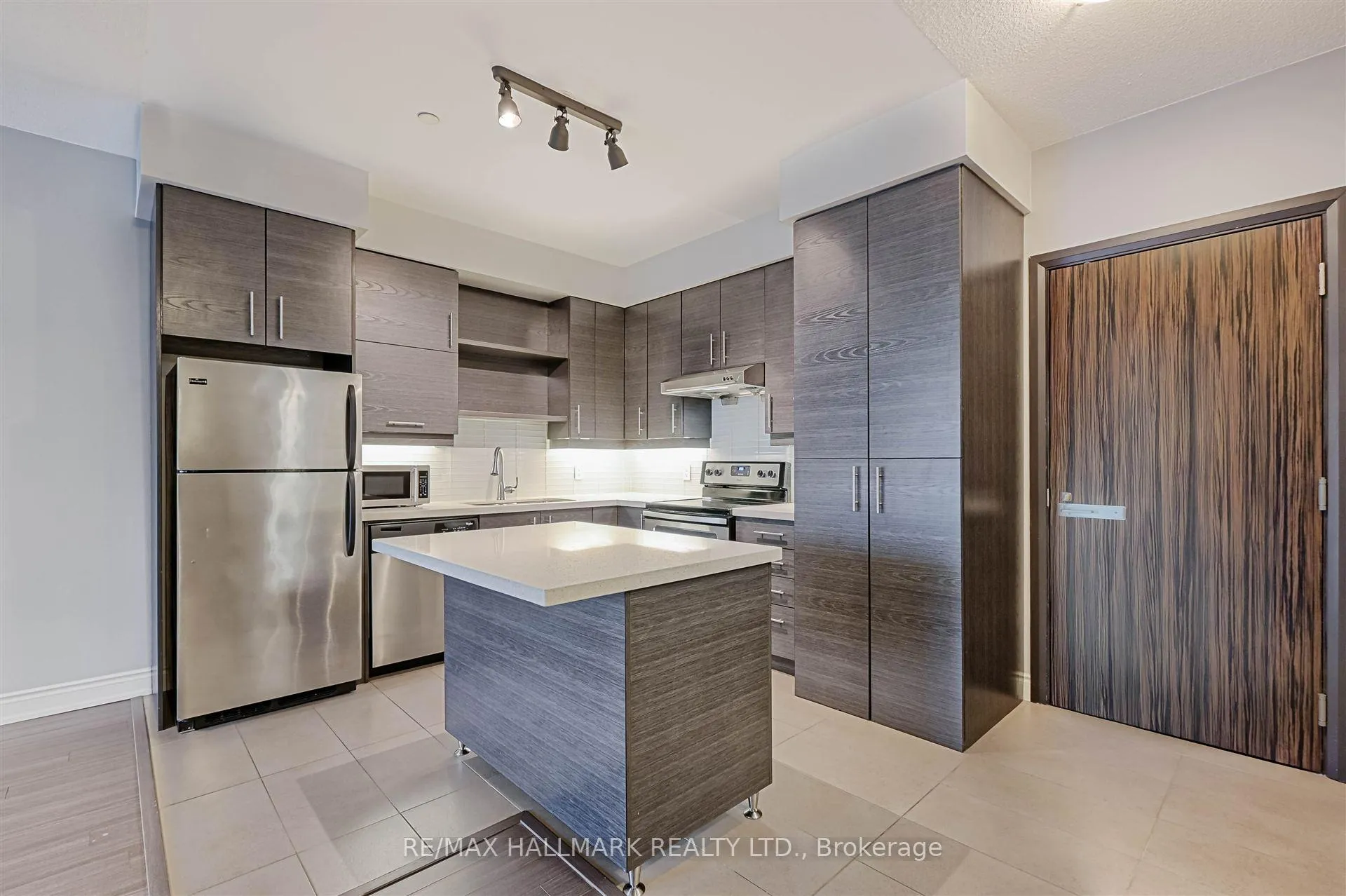Photo 7 of Unit 110, 277 South Park Road, Markham, Commerce Valley — HOMEH