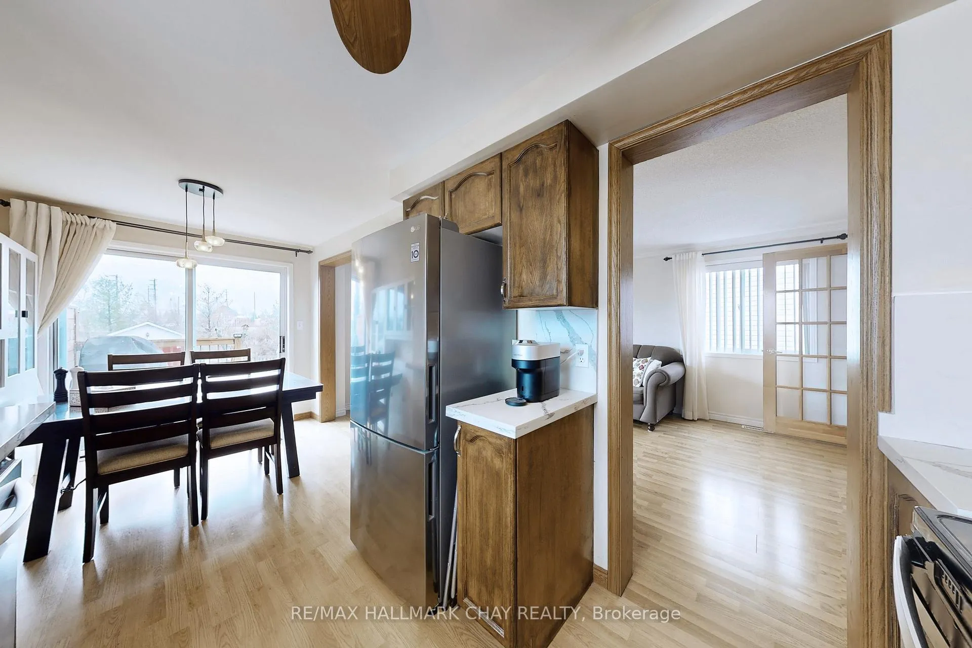 Photo 9 of 87 Wessenger Drive, Barrie, Holly — HOMEH