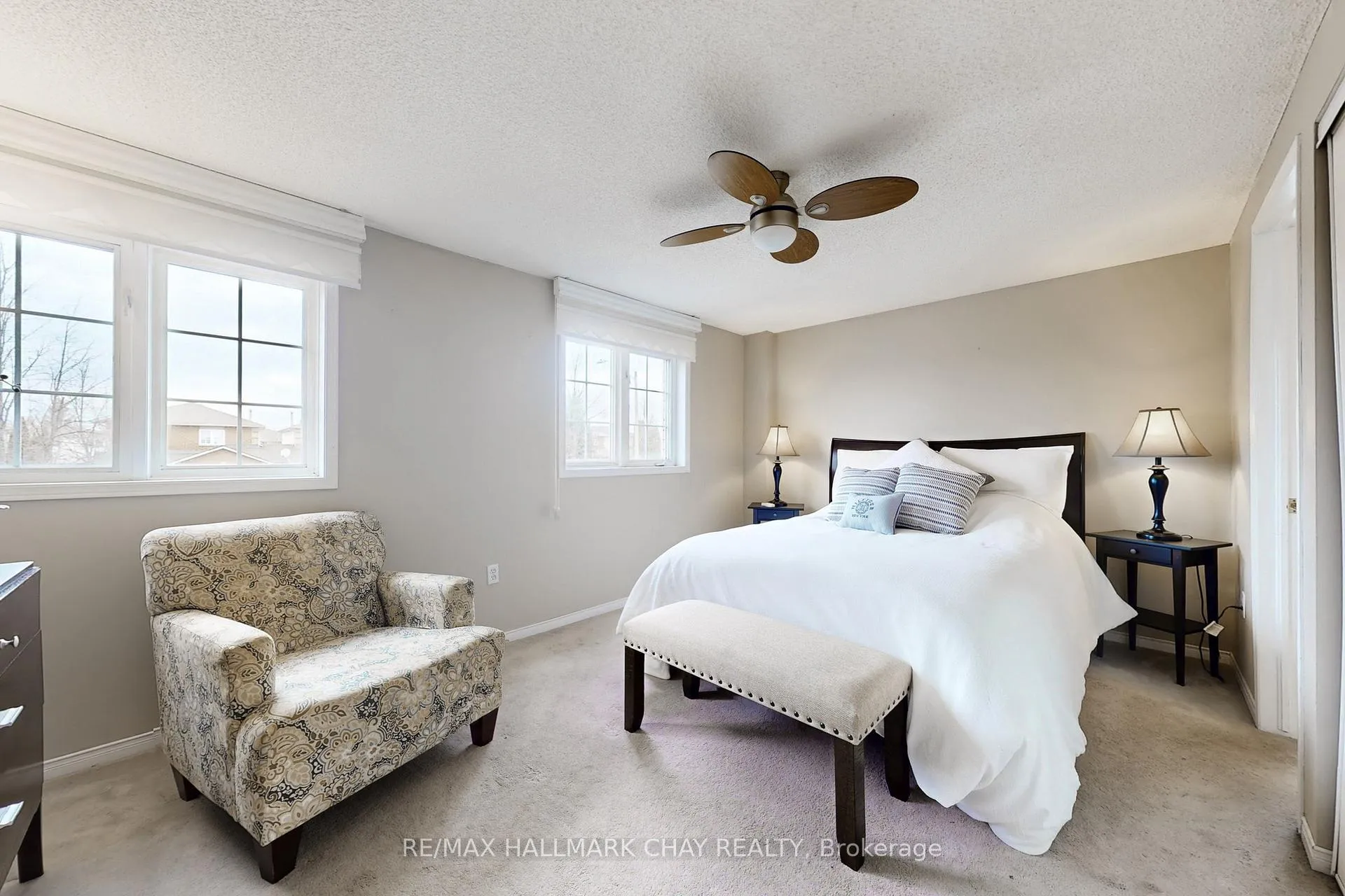 Photo 15 of 87 Wessenger Drive, Barrie, Holly — HOMEH