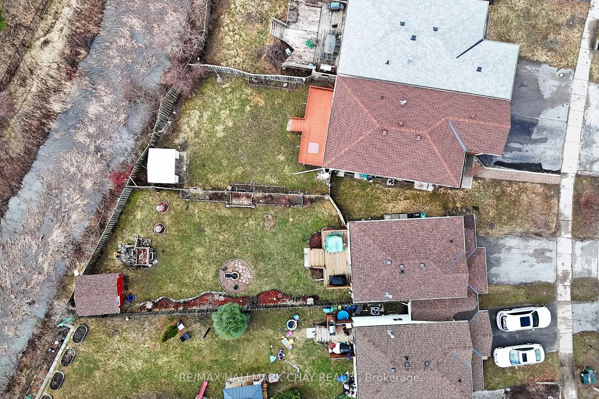 Photo 38 of 87 Wessenger Drive, Barrie, Holly — HOMEH