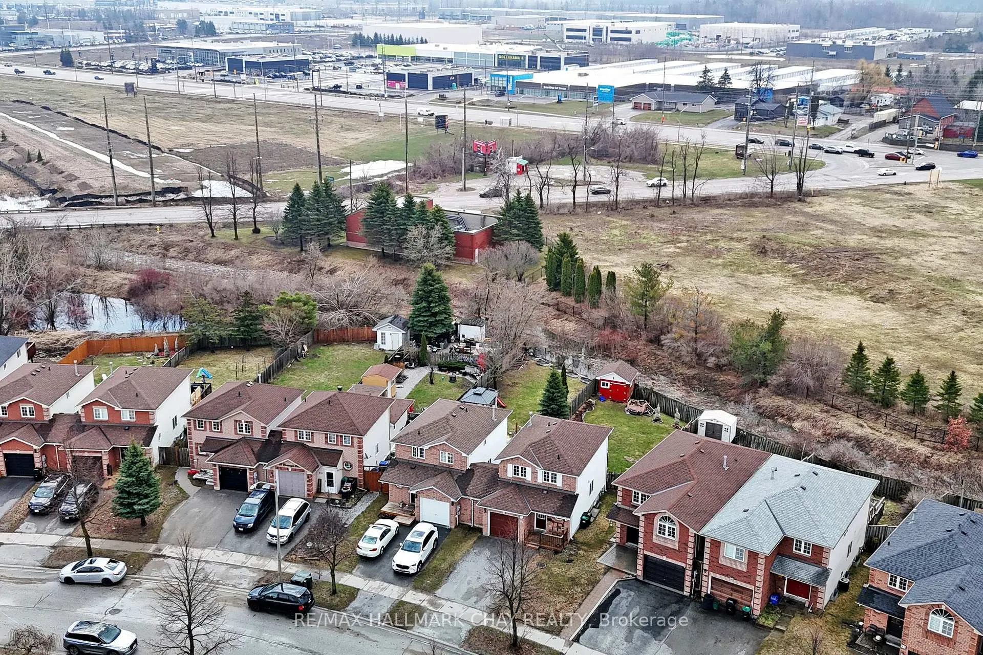 Photo 39 of 87 Wessenger Drive, Barrie, Holly — HOMEH