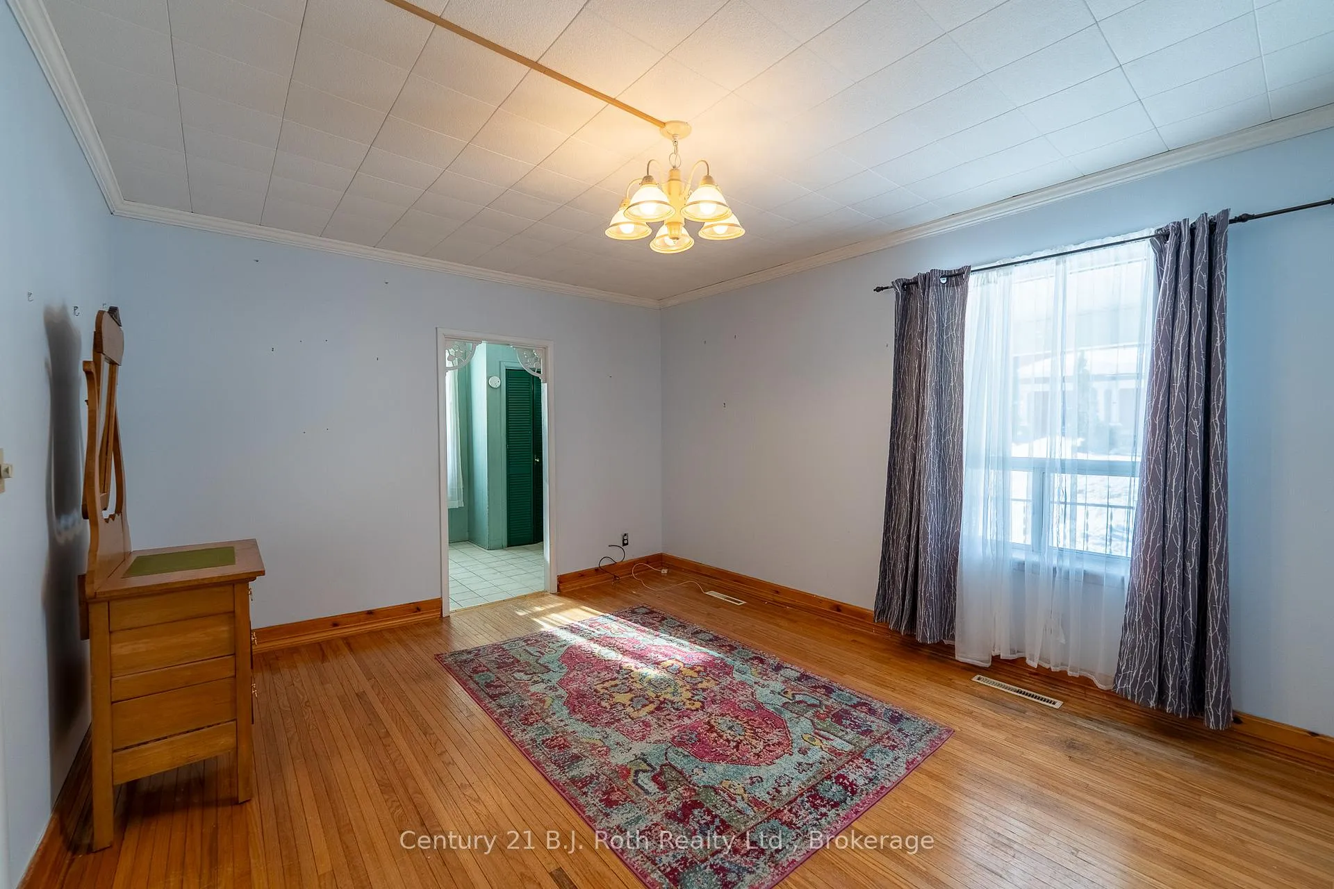 Photo 9 of 44 William Street, Orillia — HOMEH