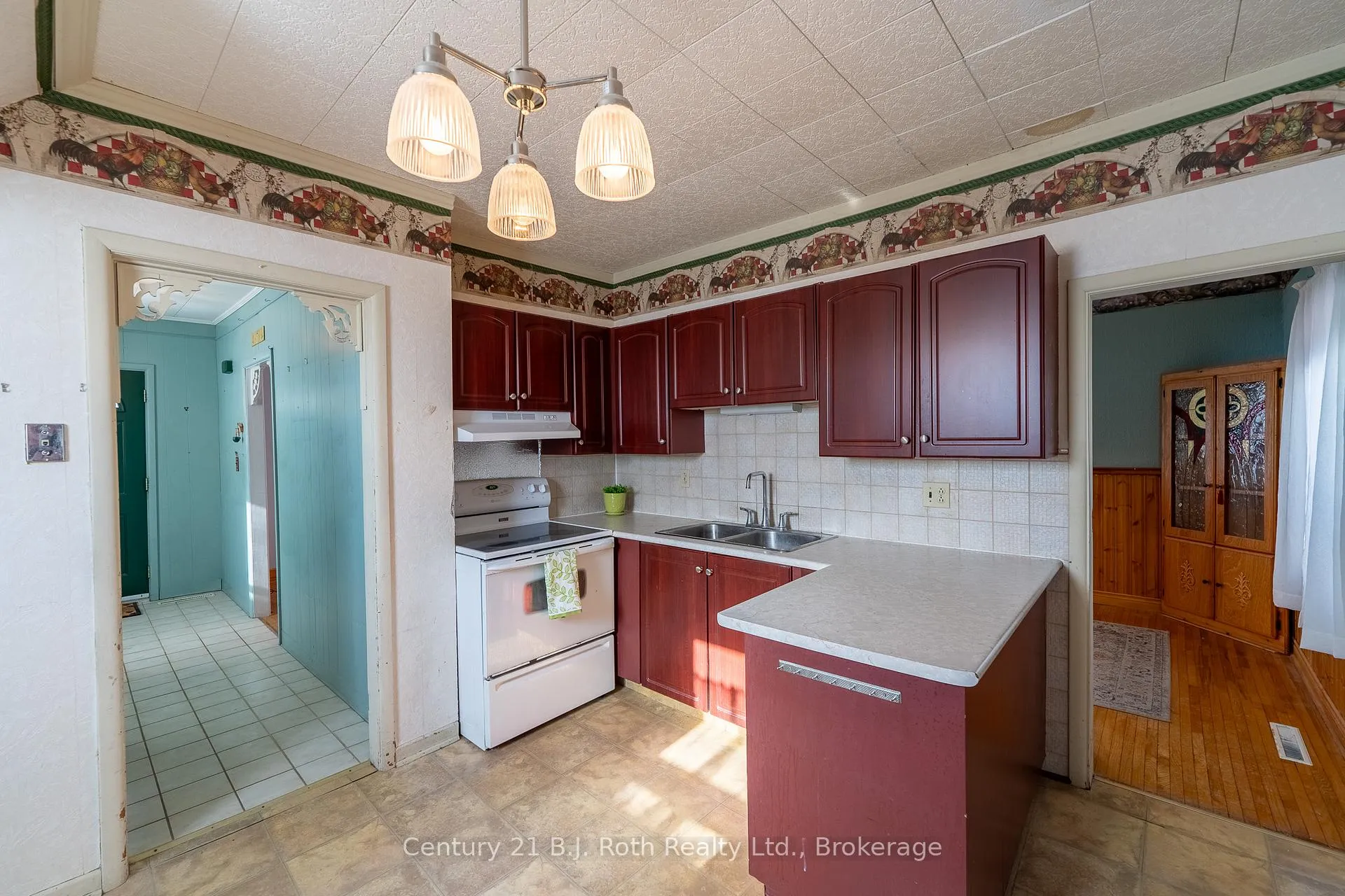 Photo 13 of 44 William Street, Orillia — HOMEH
