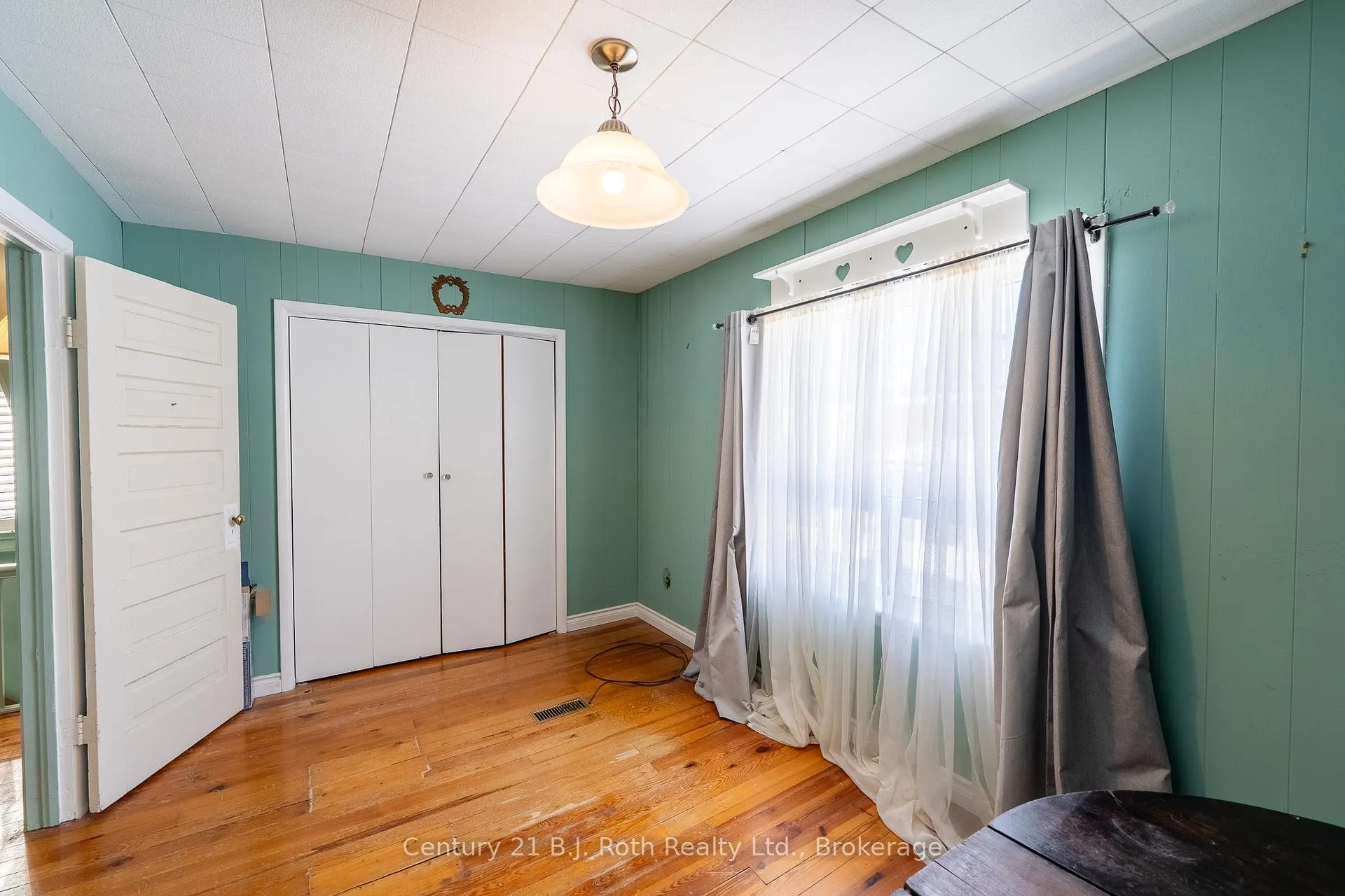 Photo 21 of 44 William Street, Orillia — HOMEH