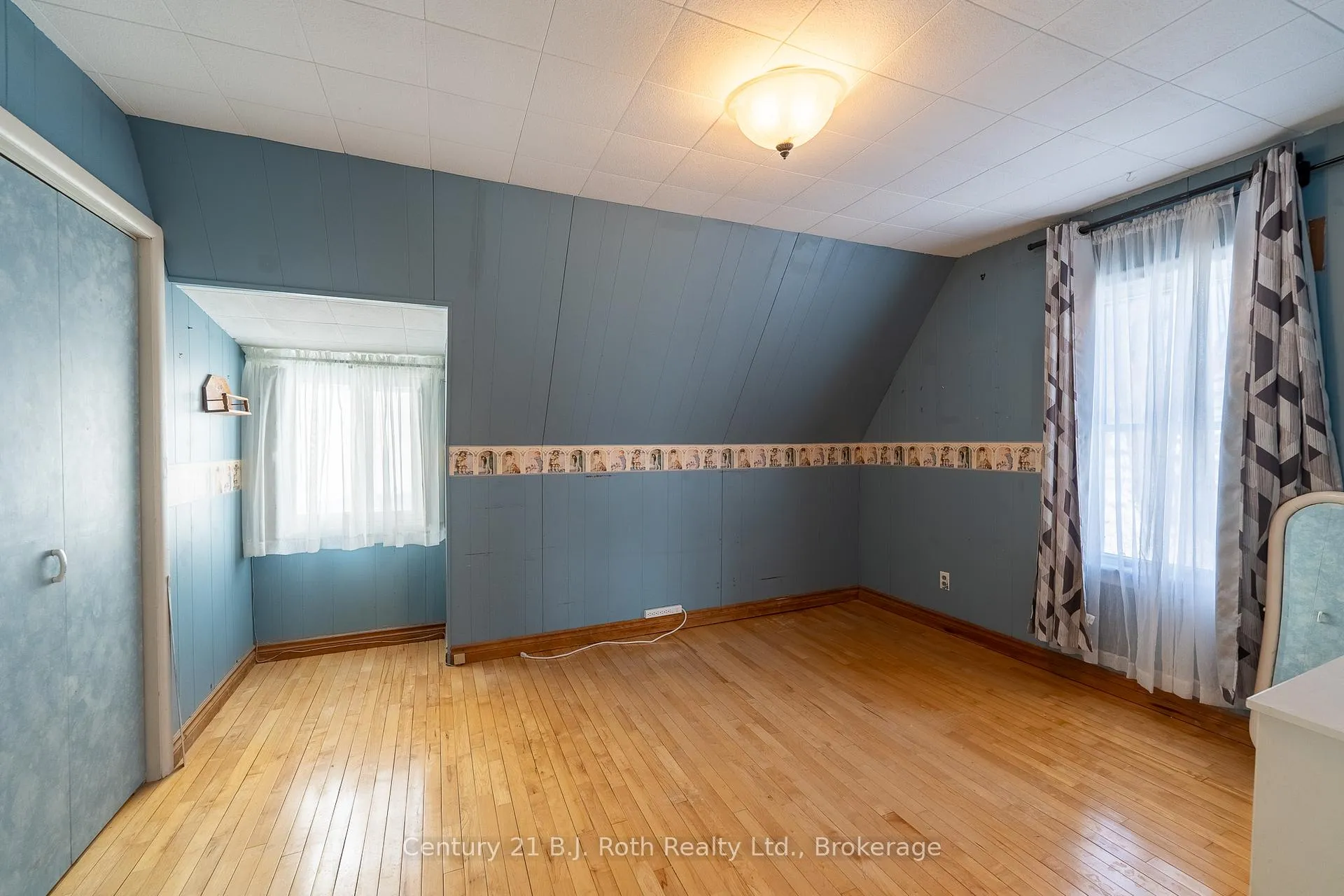 Photo 23 of 44 William Street, Orillia — HOMEH