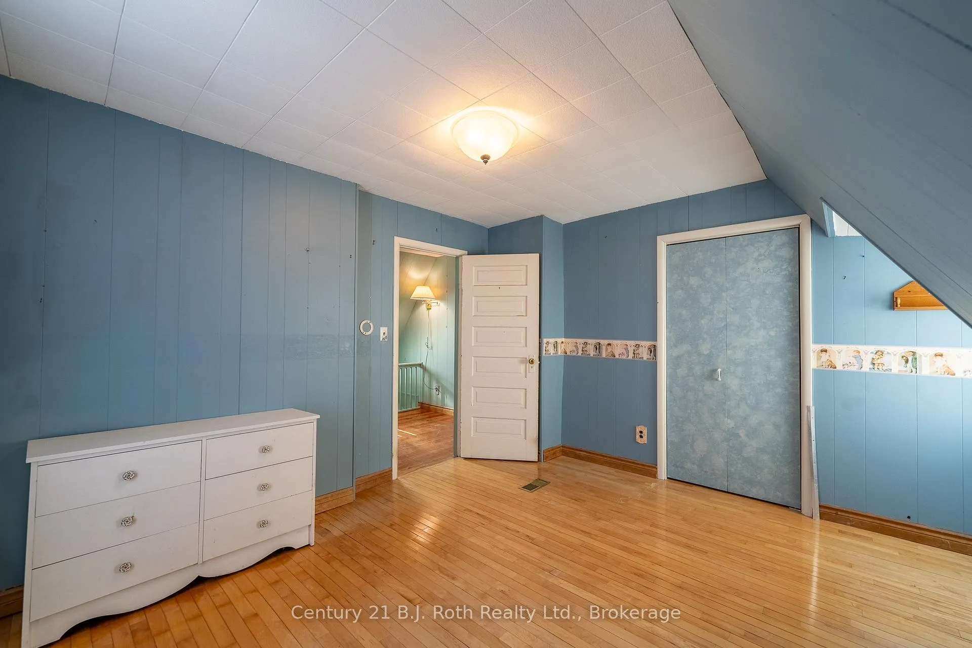 Photo 24 of 44 William Street, Orillia — HOMEH