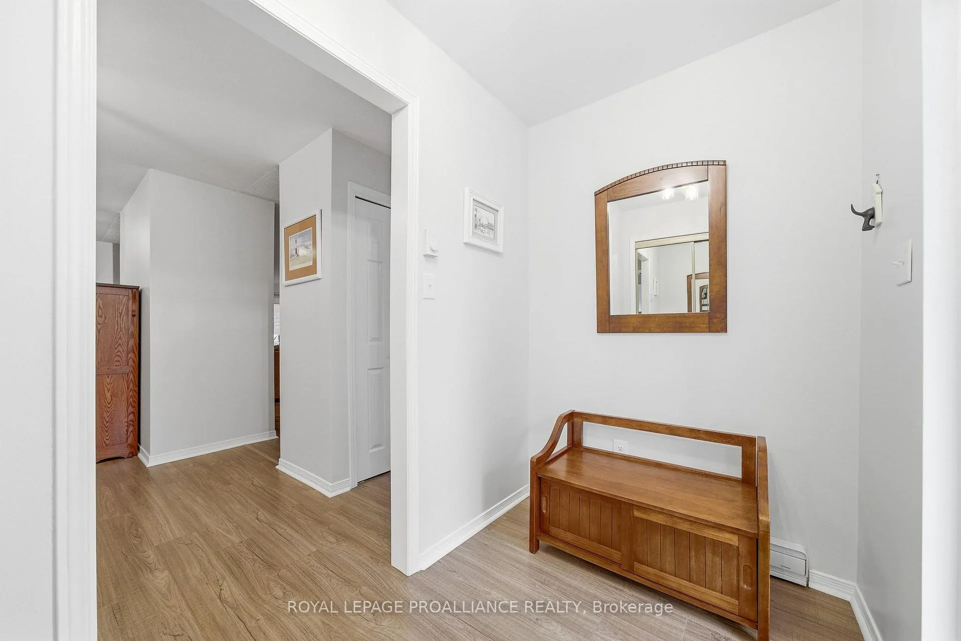 Photo 5 of Unit 3, 179 Herchimer Avenue, Belleville, Belleville Ward — HOMEH