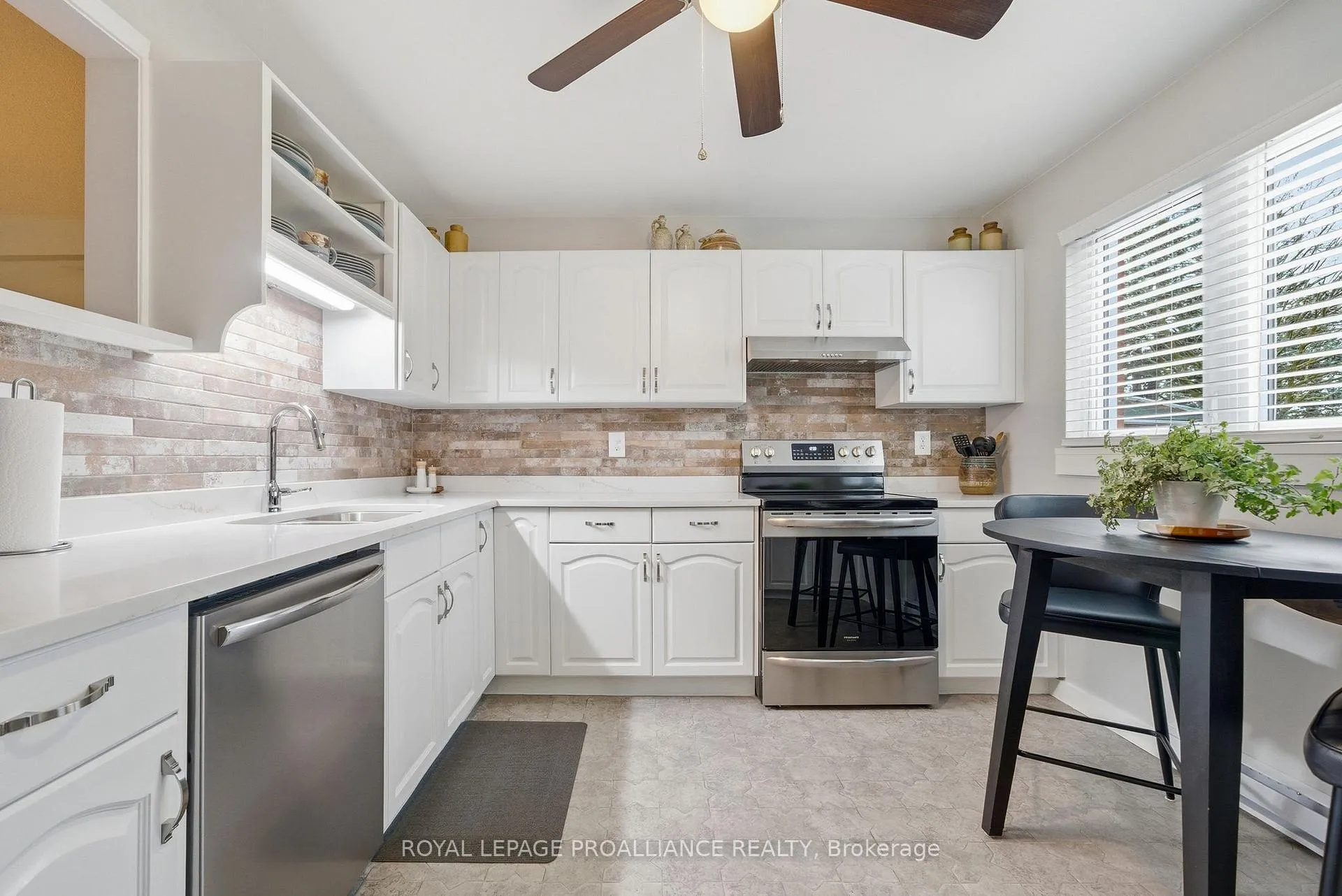 Photo 9 of Unit 3, 179 Herchimer Avenue, Belleville, Belleville Ward — HOMEH