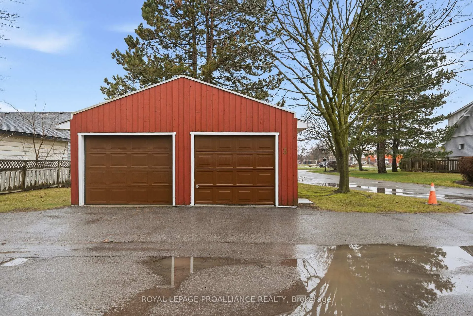 Photo 34 of Unit 3, 179 Herchimer Avenue, Belleville, Belleville Ward — HOMEH
