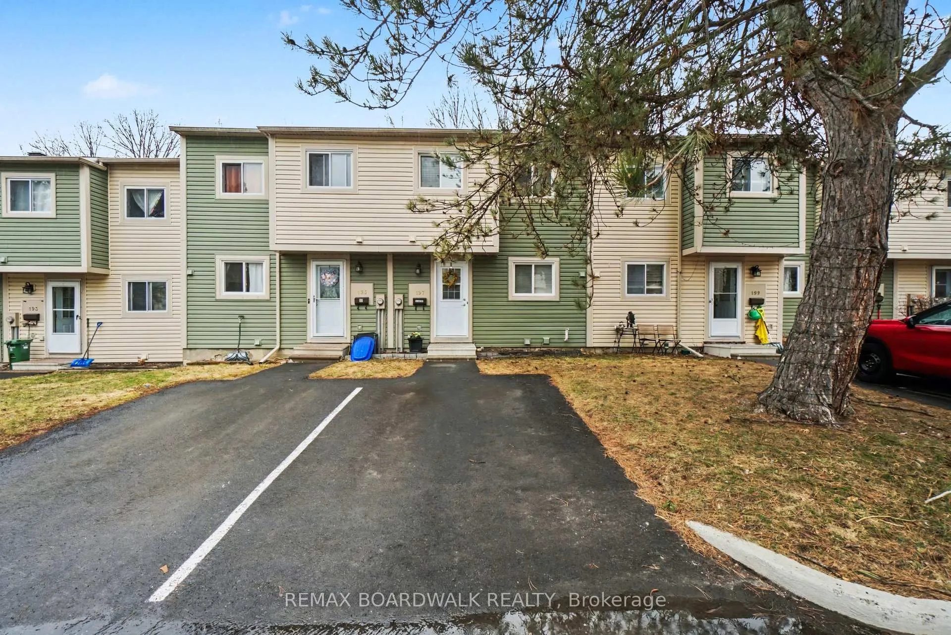 Photo 1 of 197 Teal Crescent, Ottawa, Chatelaine Village — HOMEH