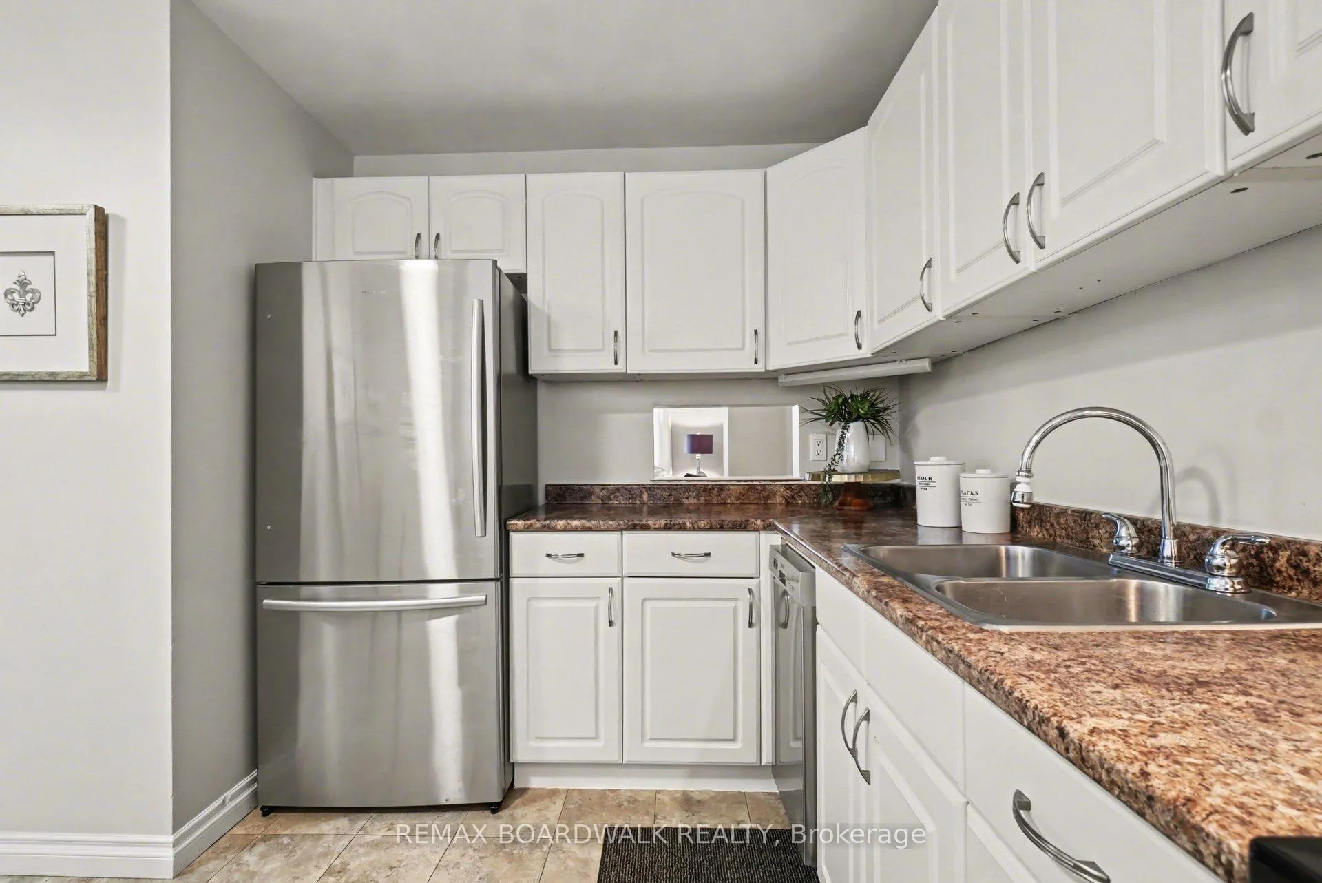 Photo 5 of 197 Teal Crescent, Ottawa, Chatelaine Village — HOMEH