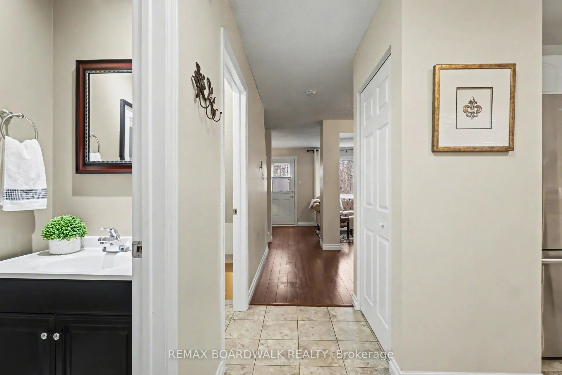 Photo 8 of 197 Teal Crescent, Ottawa, Chatelaine Village — HOMEH