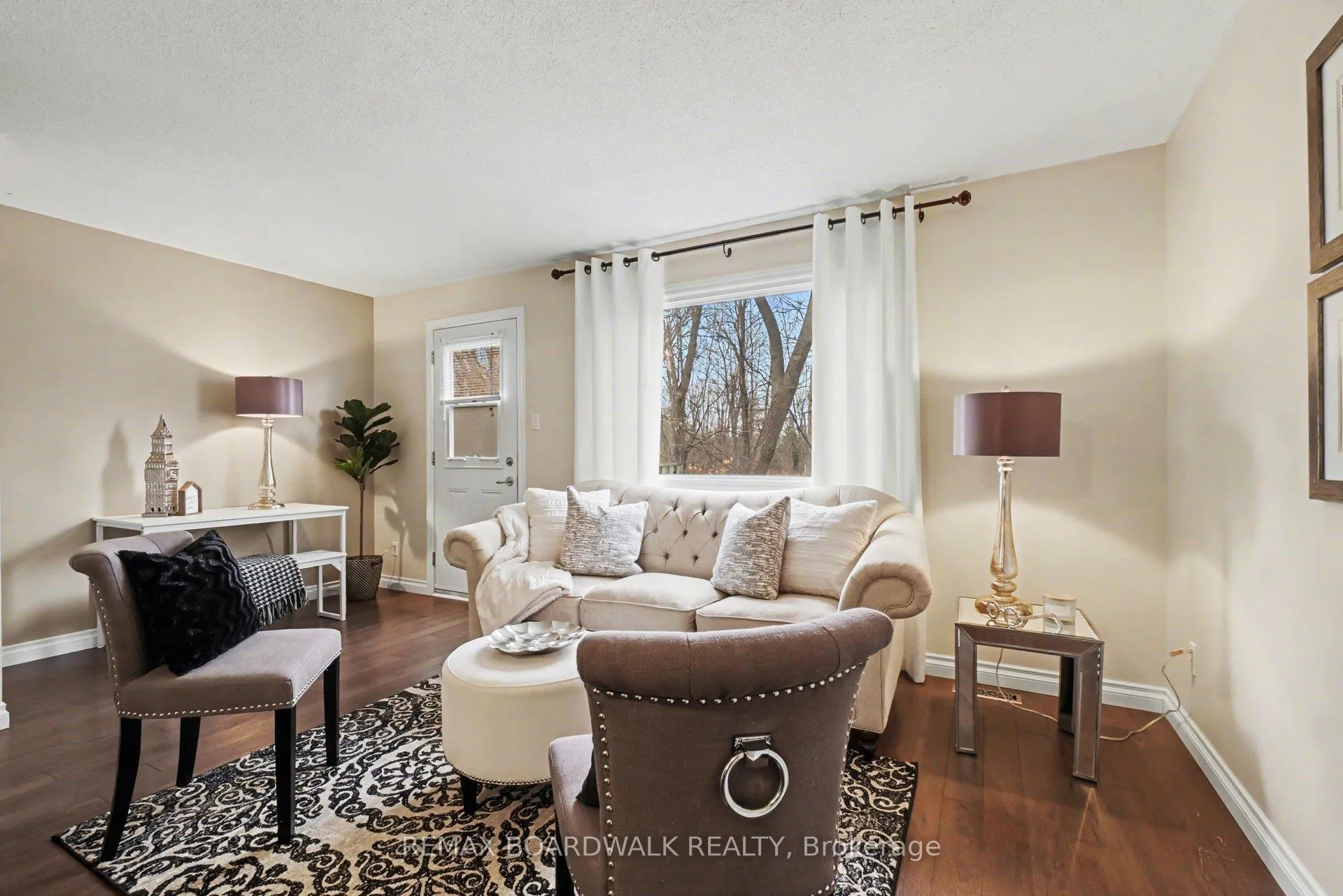 Photo 14 of 197 Teal Crescent, Ottawa, Chatelaine Village — HOMEH