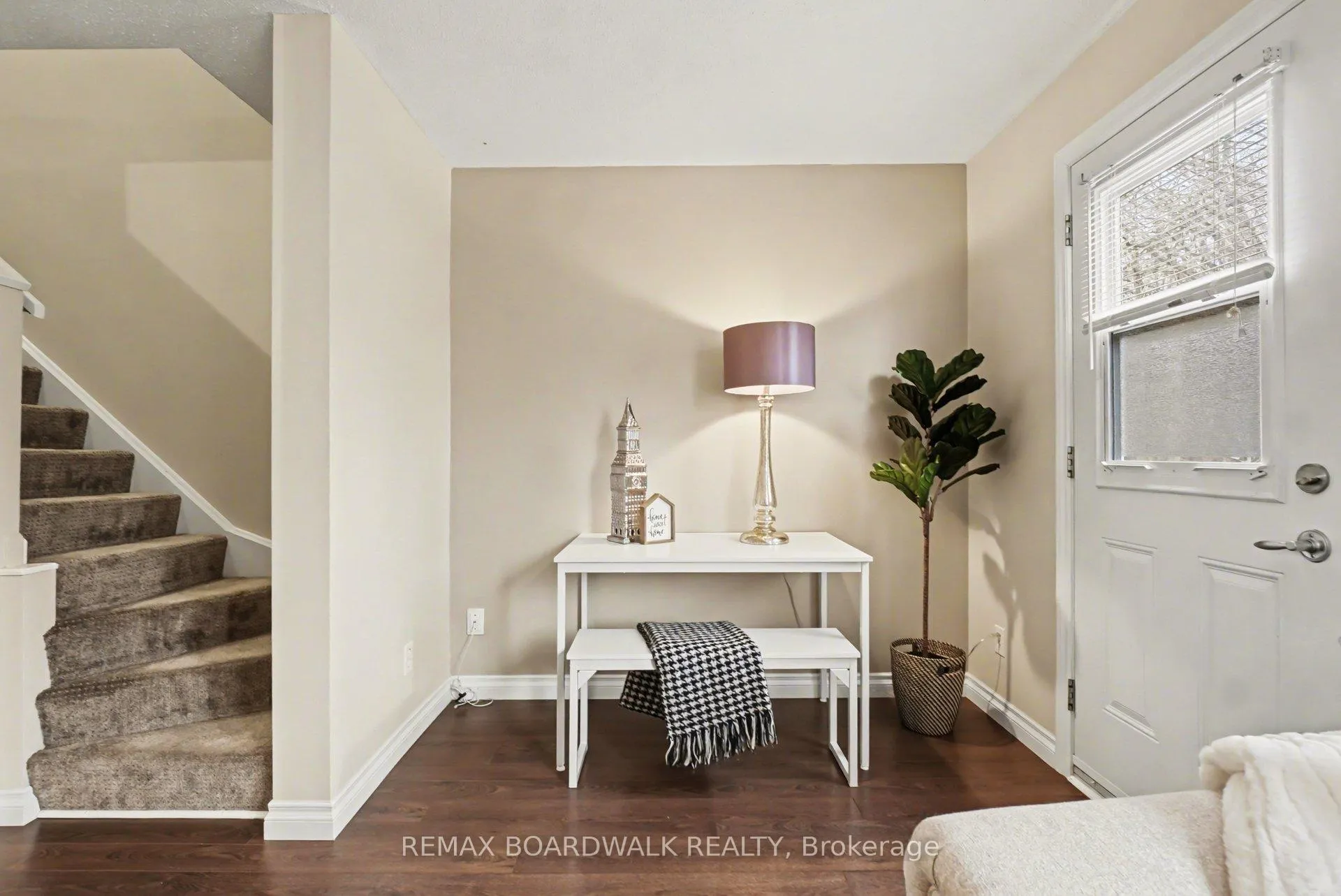 Photo 16 of 197 Teal Crescent, Ottawa, Chatelaine Village — HOMEH