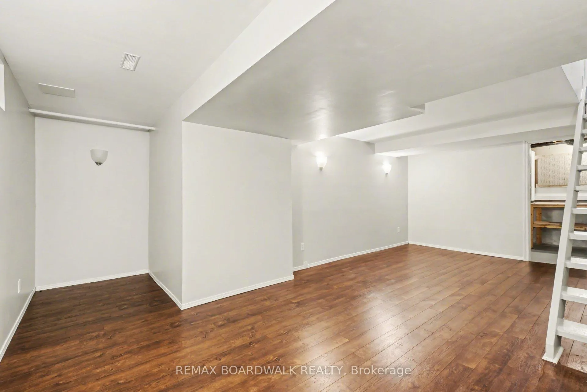 Photo 28 of 197 Teal Crescent, Ottawa, Chatelaine Village — HOMEH