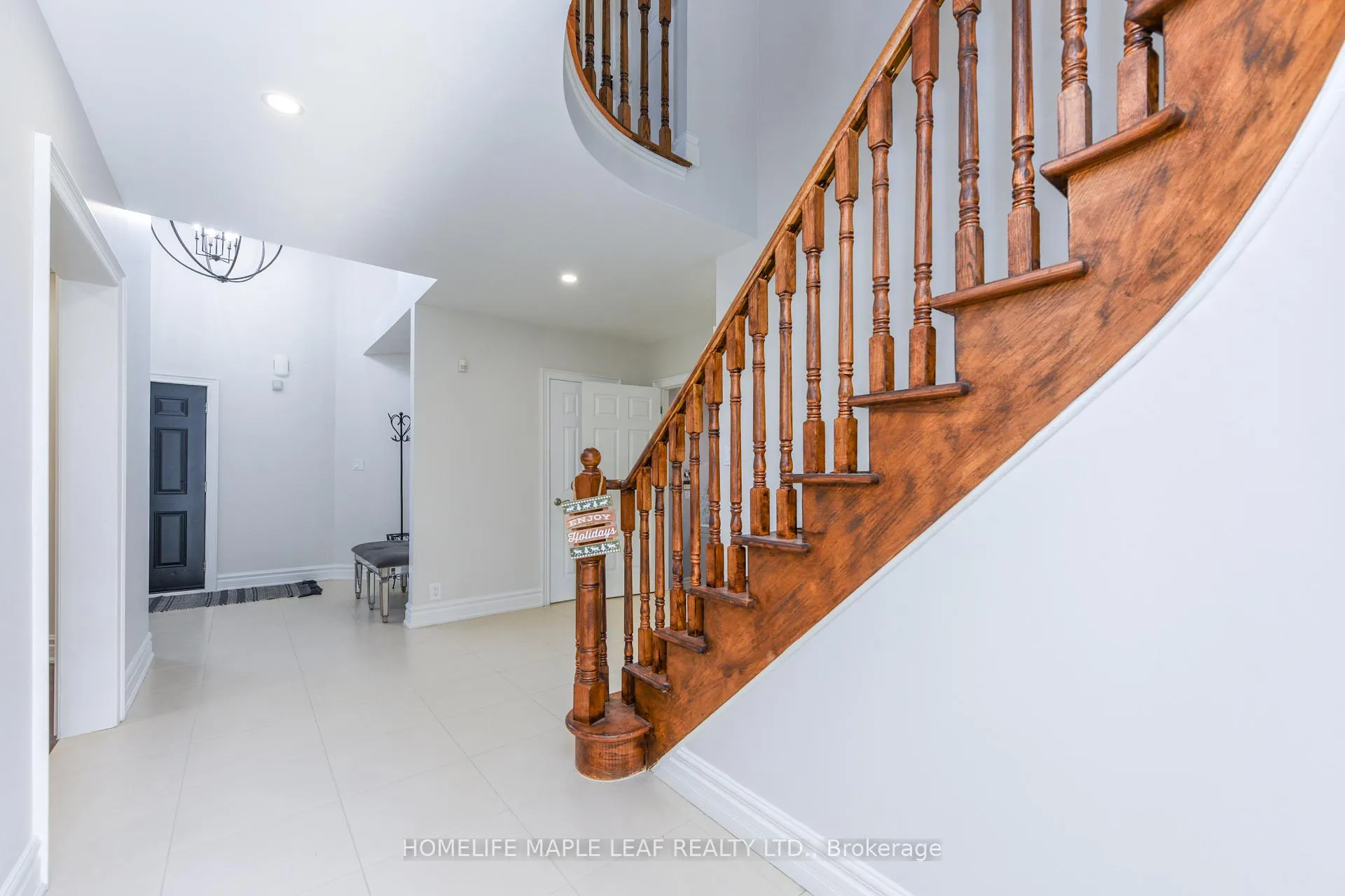 Photo 8 of 7 Southbury Manor Drive, Caledon, Bolton East — HOMEH