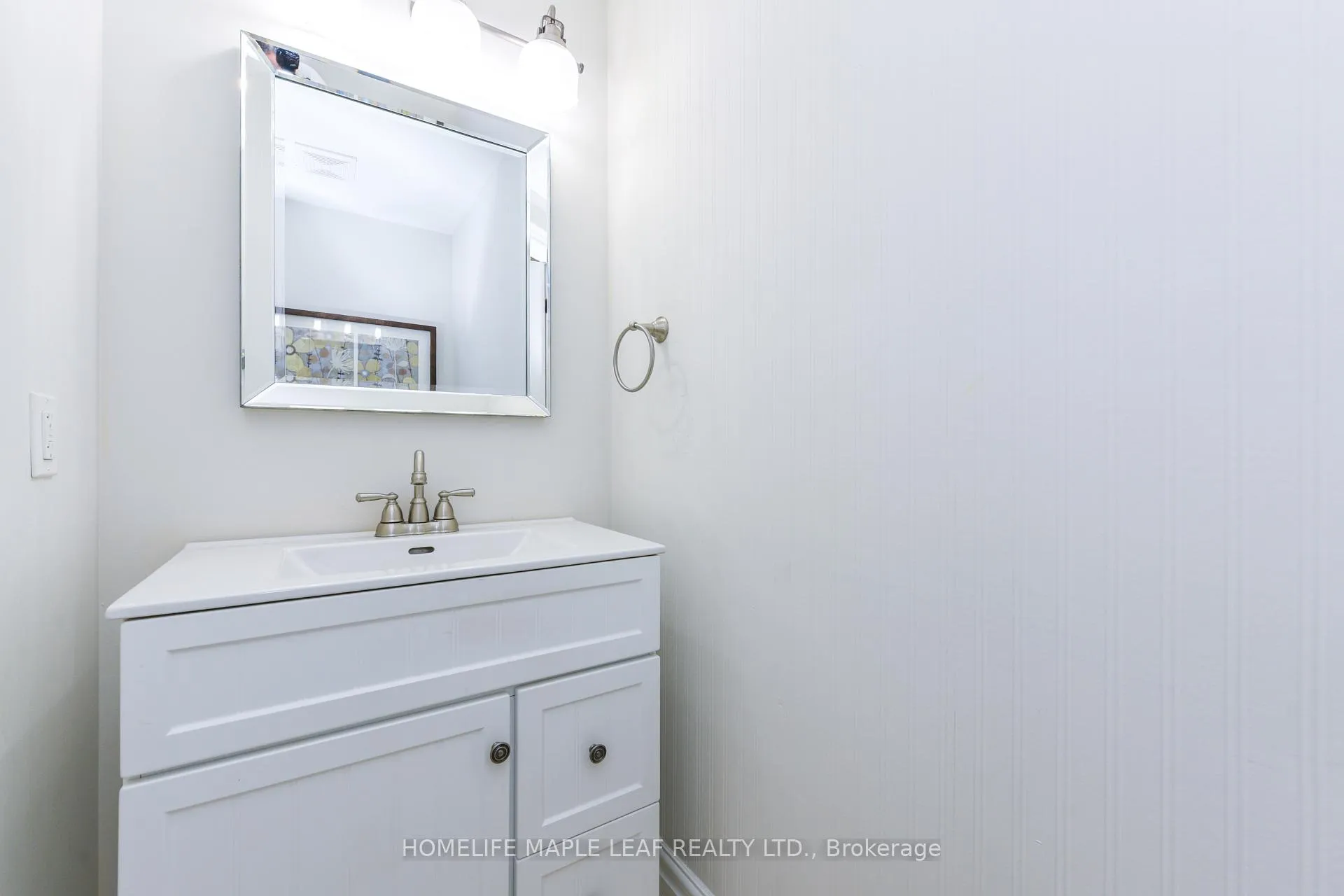 Photo 10 of 7 Southbury Manor Drive, Caledon, Bolton East — HOMEH