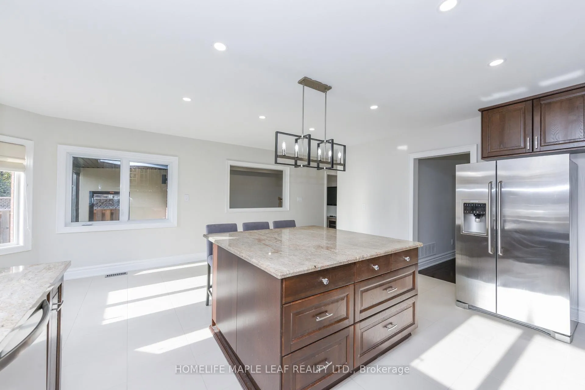 Photo 21 of 7 Southbury Manor Drive, Caledon, Bolton East — HOMEH