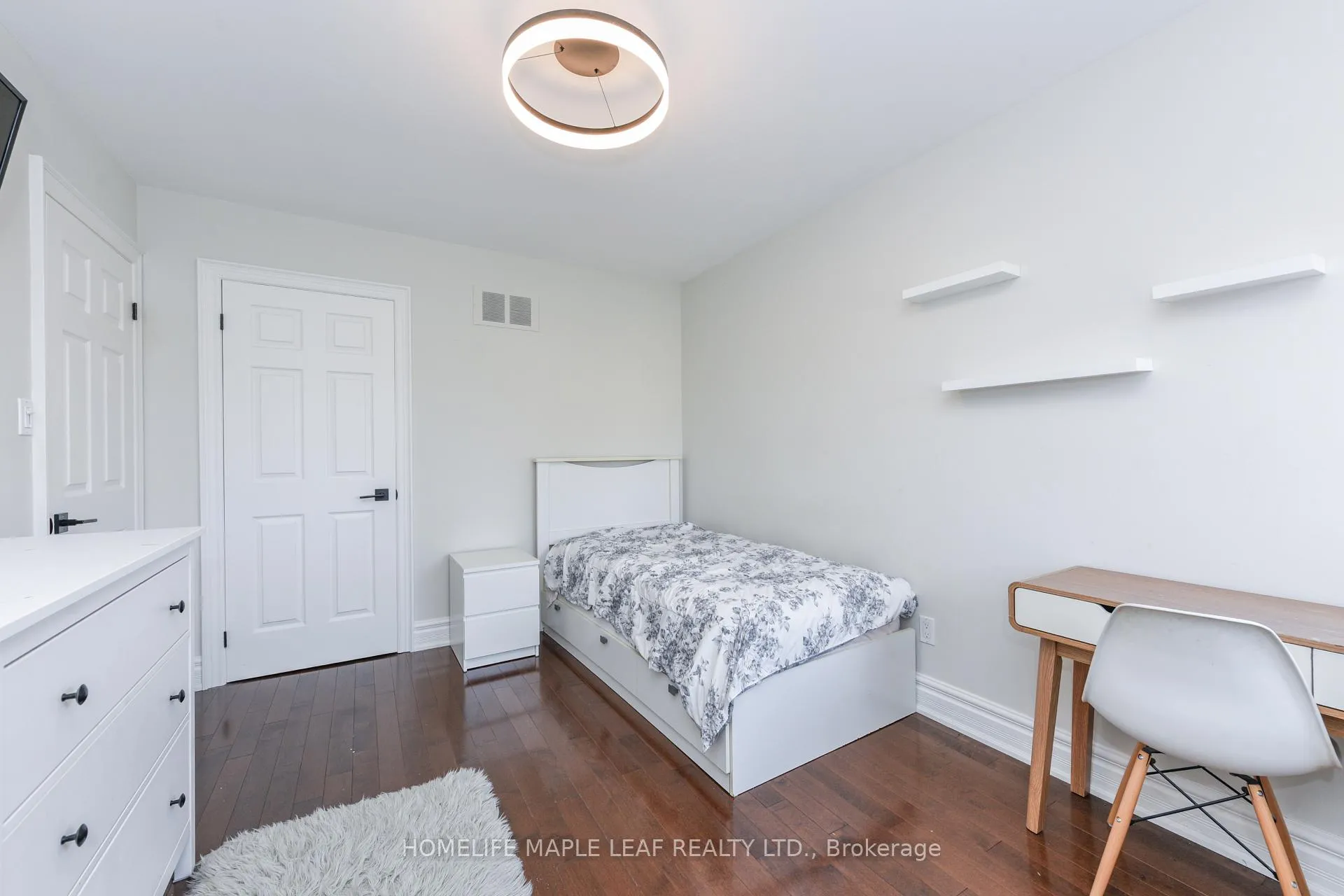 Photo 25 of 7 Southbury Manor Drive, Caledon, Bolton East — HOMEH