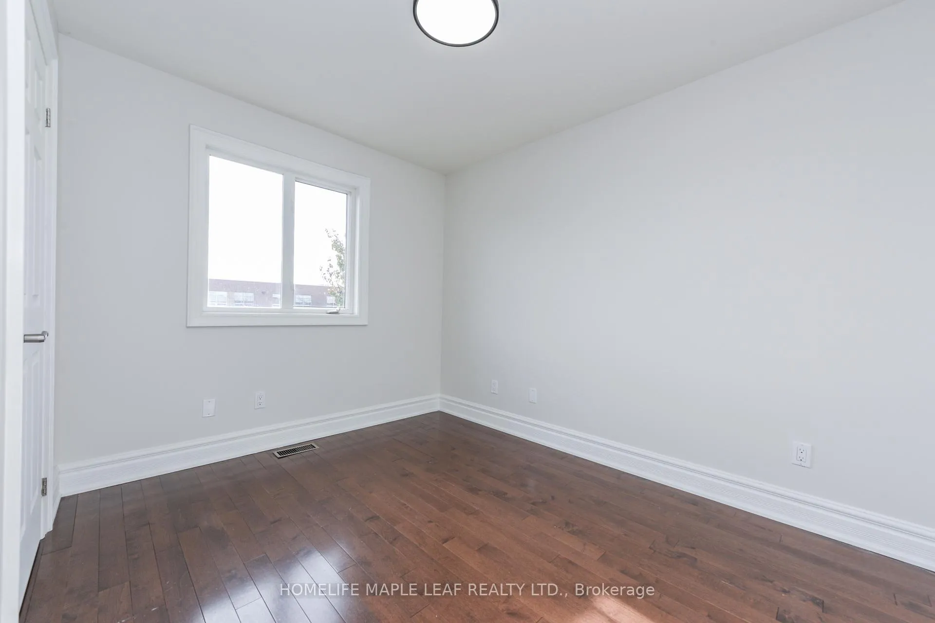Photo 30 of 7 Southbury Manor Drive, Caledon, Bolton East — HOMEH