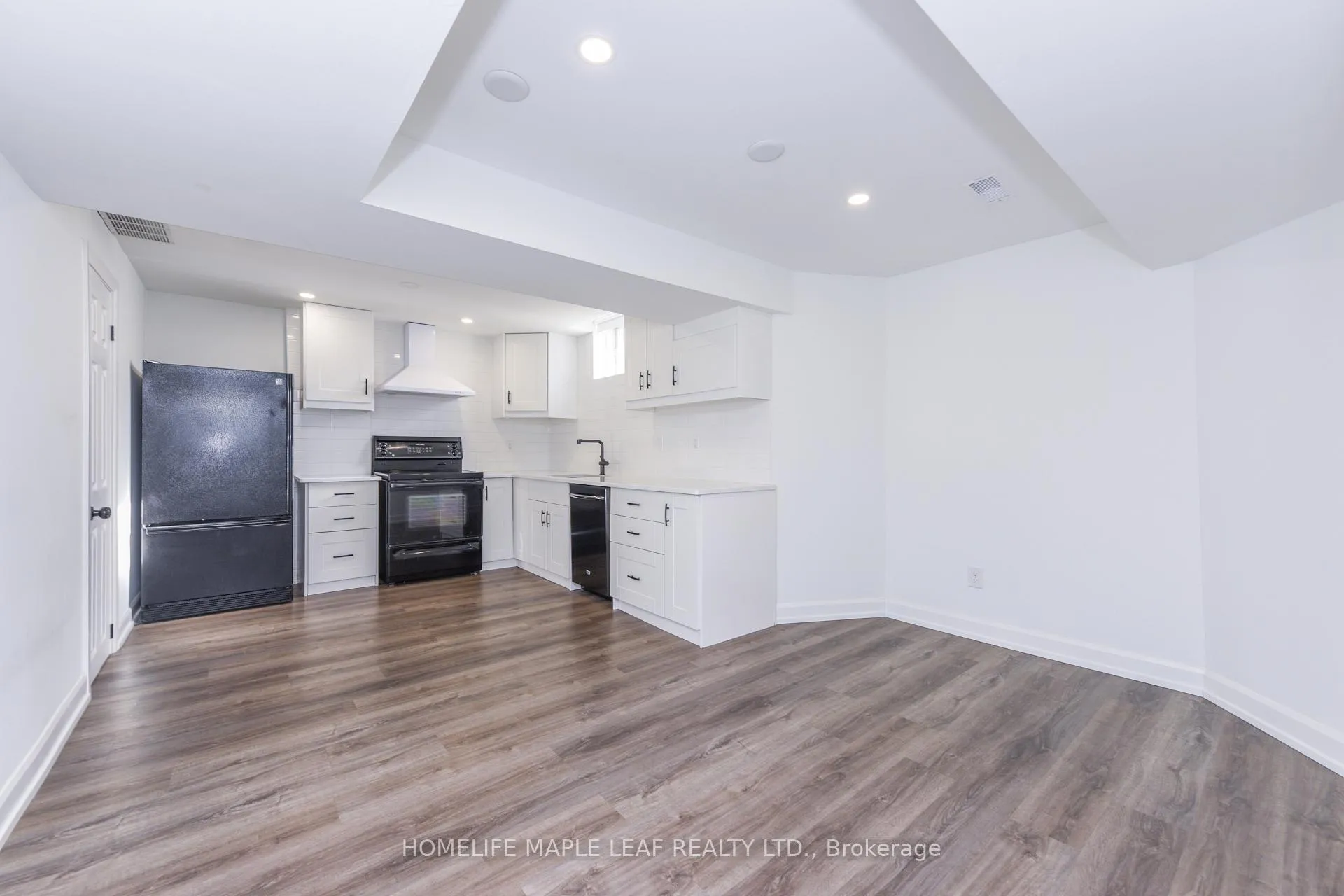 Photo 39 of 7 Southbury Manor Drive, Caledon, Bolton East — HOMEH