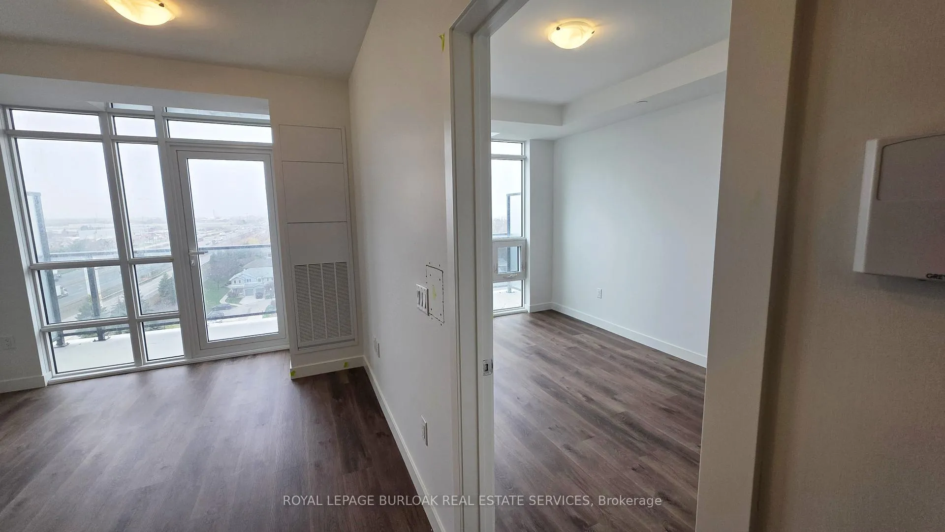 Photo 8 of Unit 923, 461 Green Road, Hamilton, Lakeshore — HOMEH