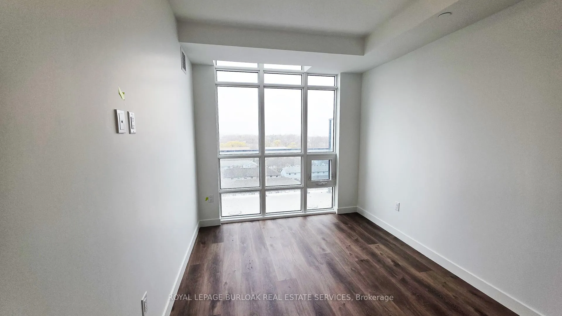 Photo 10 of Unit 923, 461 Green Road, Hamilton, Lakeshore — HOMEH