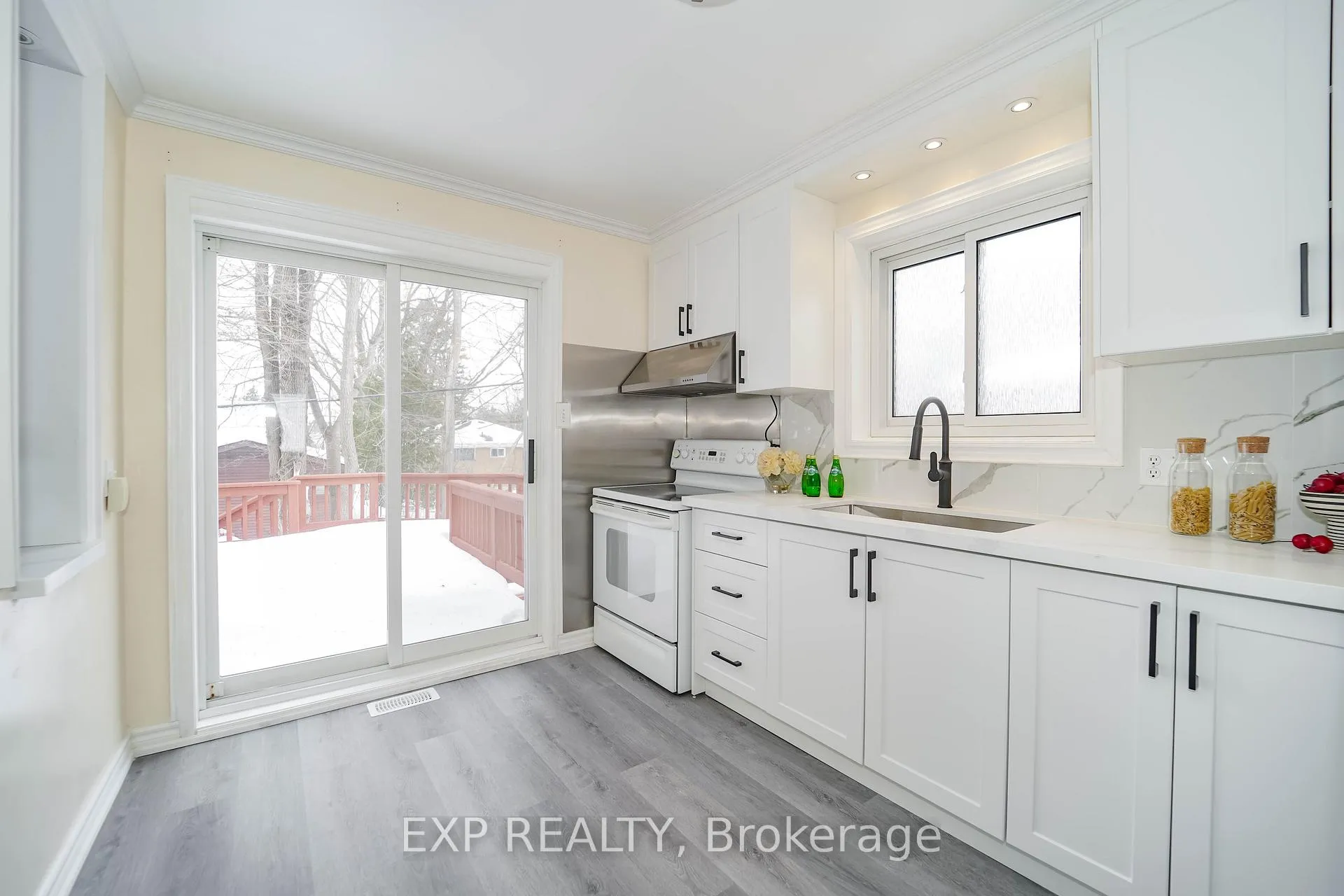 Photo 10 of 22 Jones Court, Aurora, Aurora Highlands — HOMEH