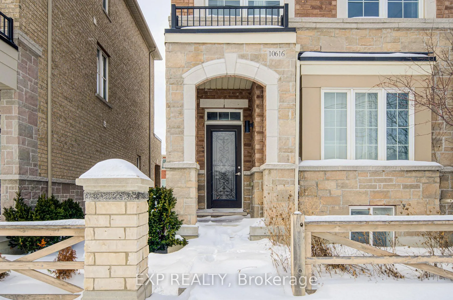 Photo 2 of 10616 Bathurst Street, Vaughan, Patterson — HOMEH