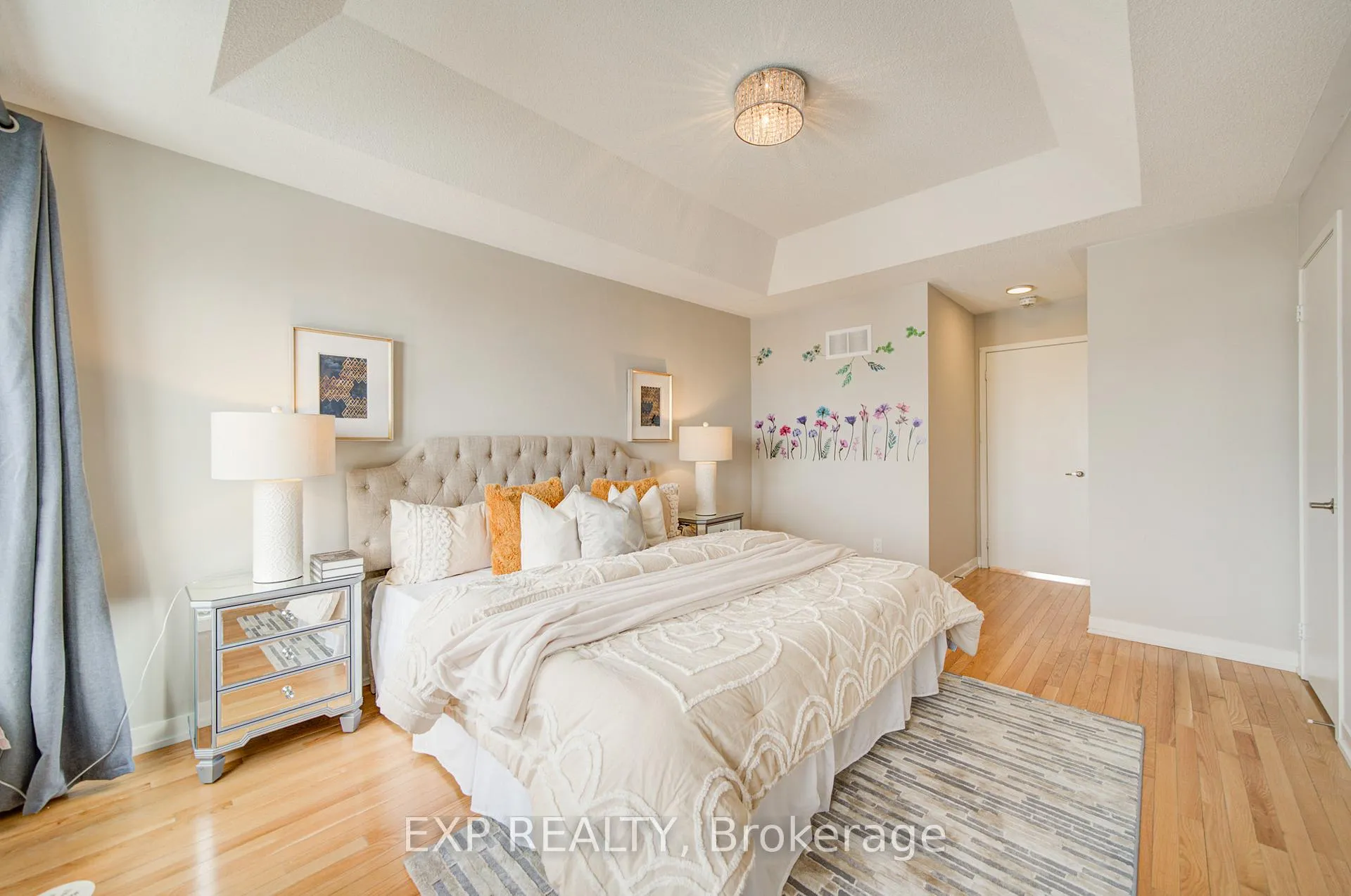 Photo 32 of 10616 Bathurst Street, Vaughan, Patterson — HOMEH