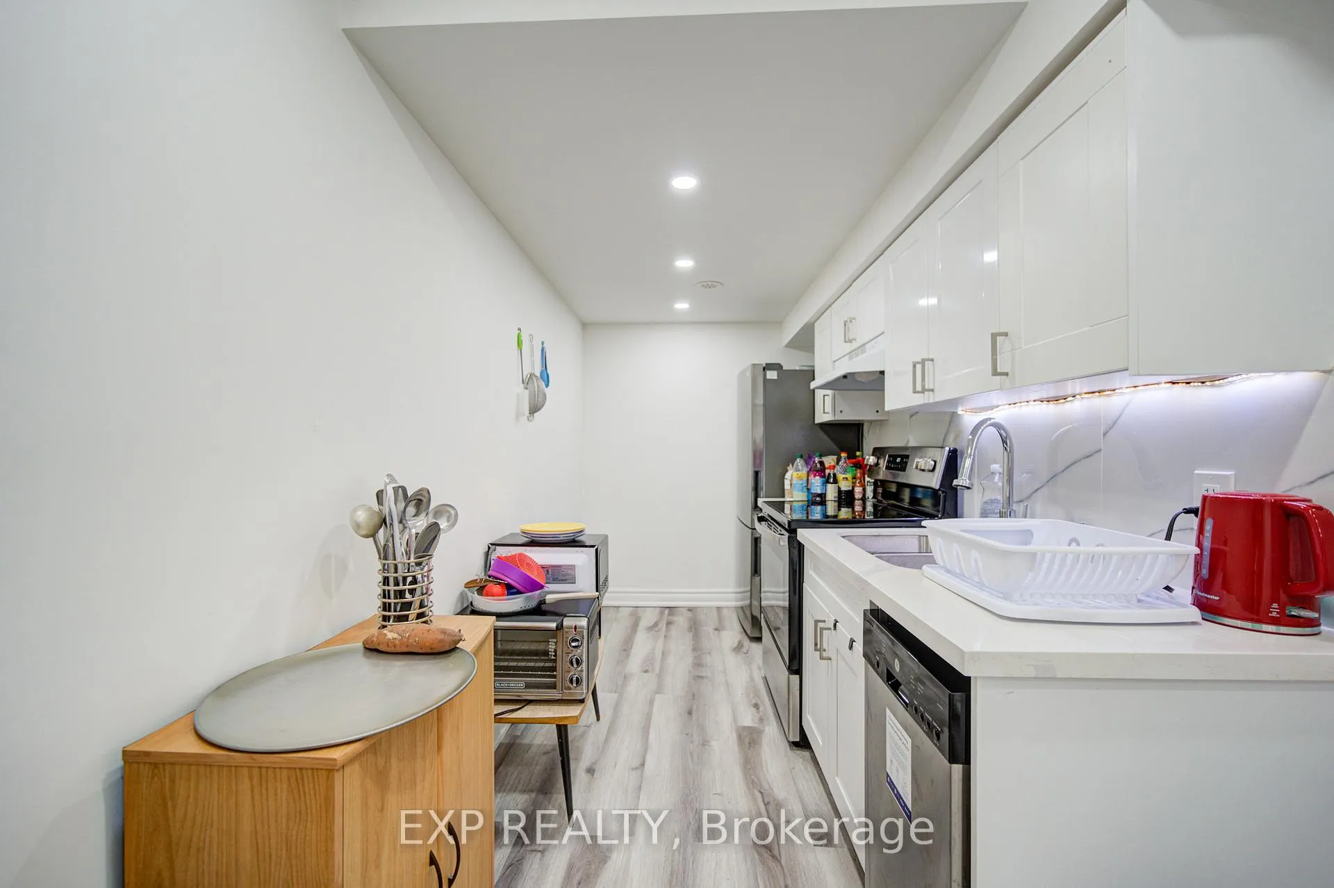 Photo 36 of 10616 Bathurst Street, Vaughan, Patterson — HOMEH