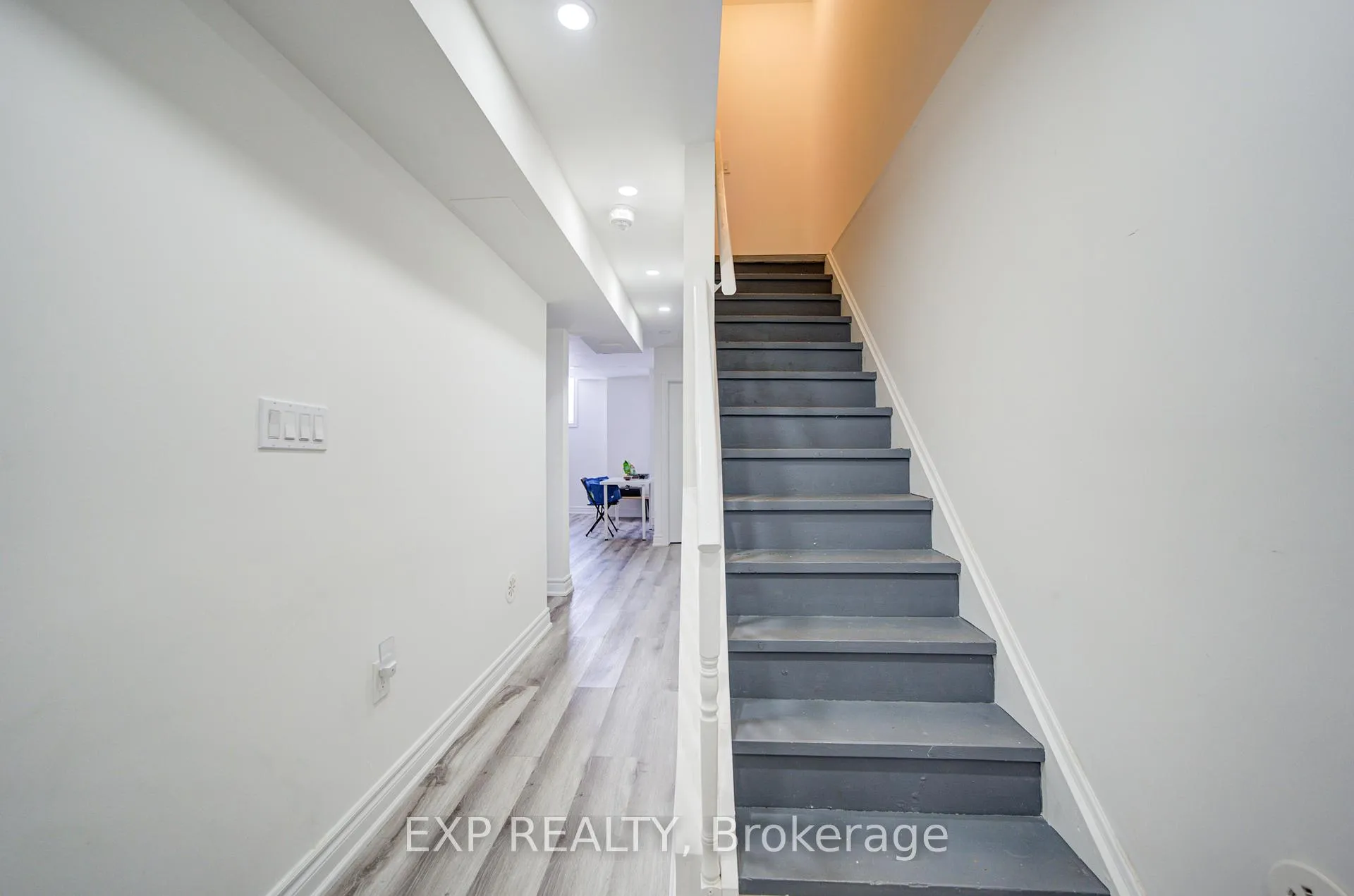 Photo 37 of 10616 Bathurst Street, Vaughan, Patterson — HOMEH