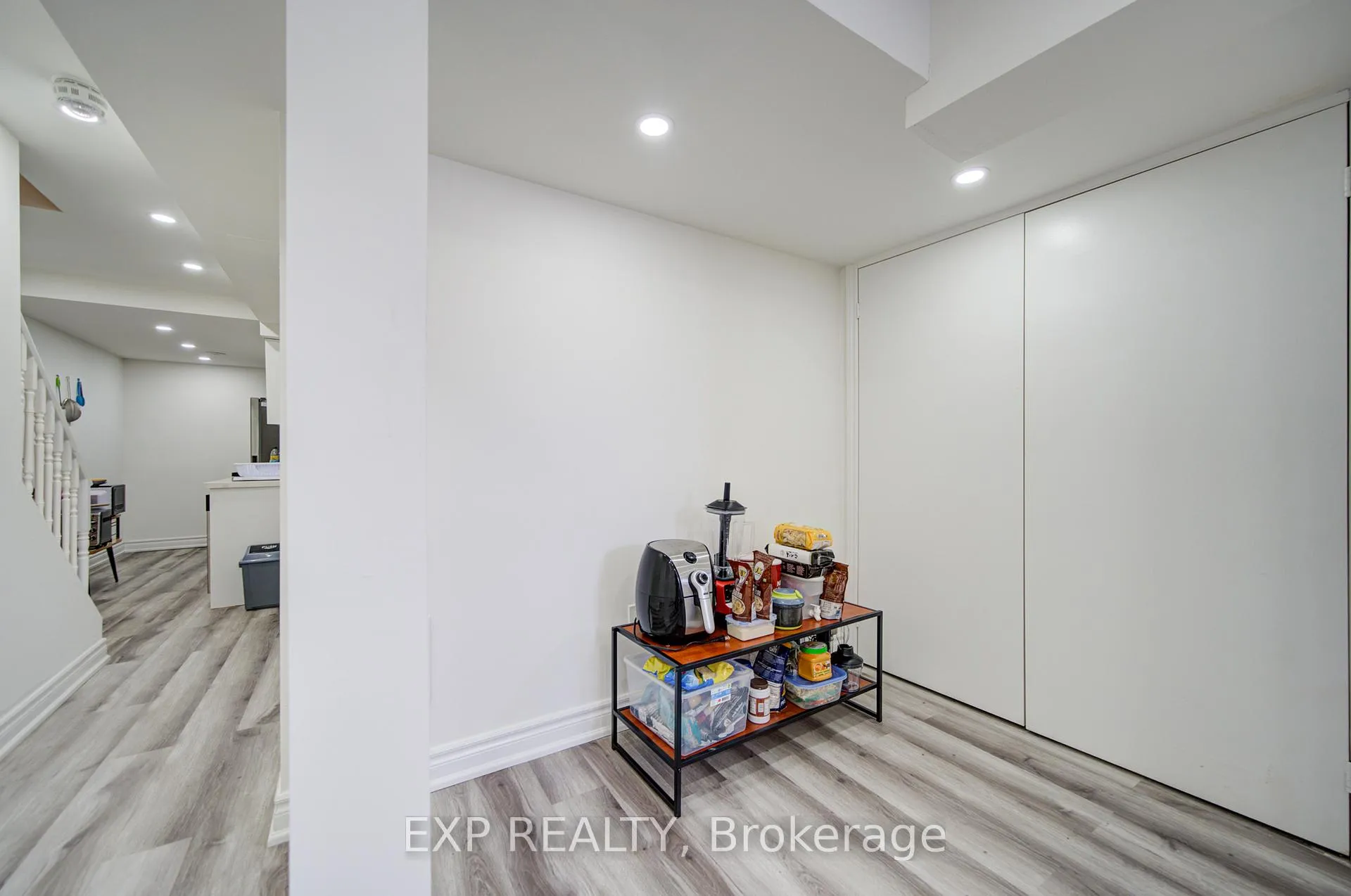 Photo 39 of 10616 Bathurst Street, Vaughan, Patterson — HOMEH