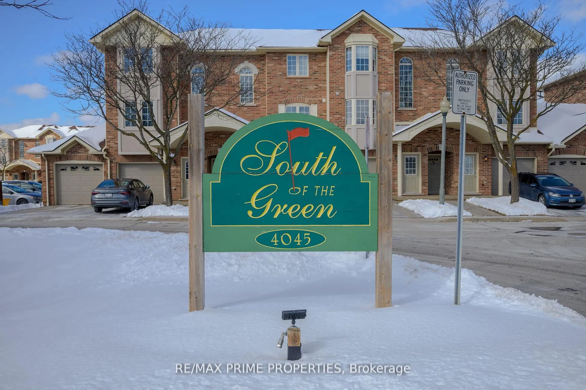 Photo 2 of Unit 44, 4045 Upper Middle Road, Burlington, Rose — HOMEH