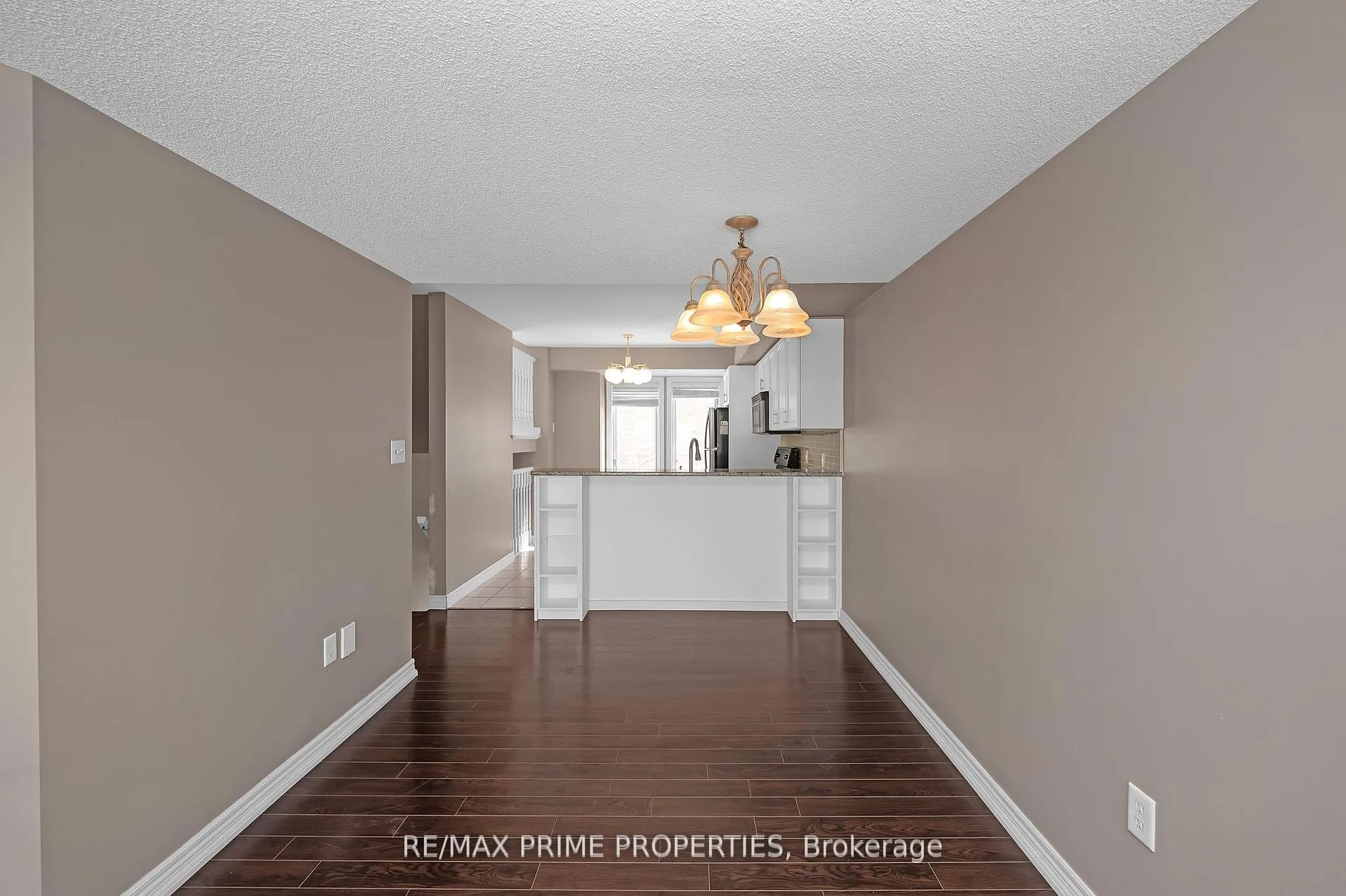 Photo 7 of Unit 44, 4045 Upper Middle Road, Burlington, Rose — HOMEH