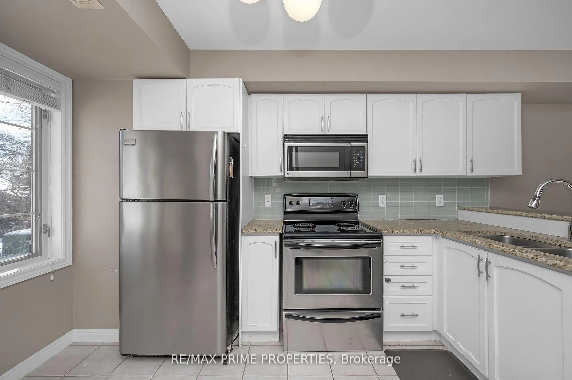 Photo 12 of Unit 44, 4045 Upper Middle Road, Burlington, Rose — HOMEH