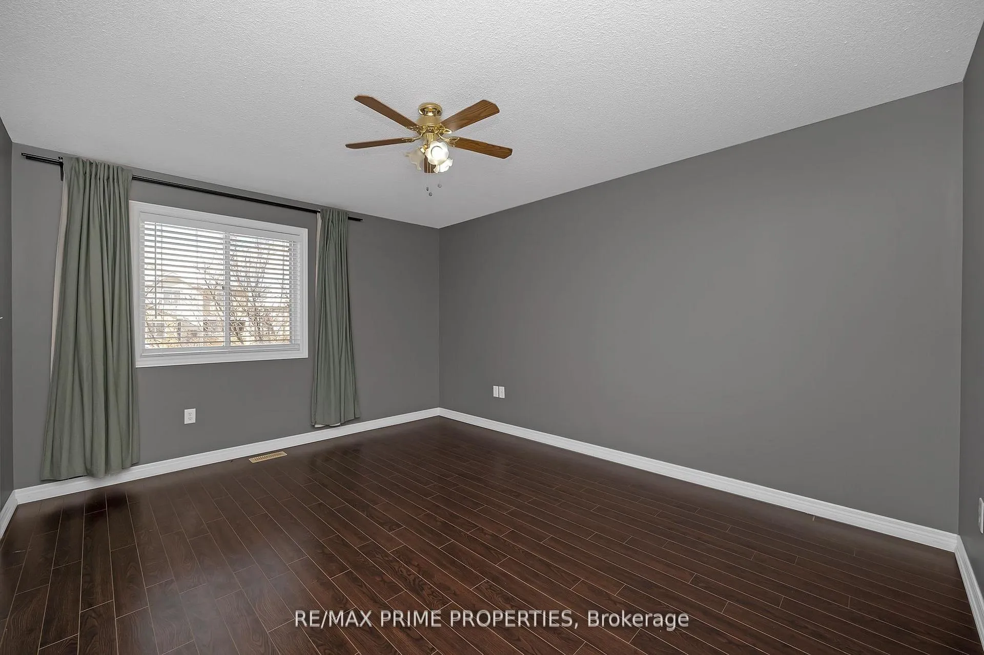 Photo 17 of Unit 44, 4045 Upper Middle Road, Burlington, Rose — HOMEH