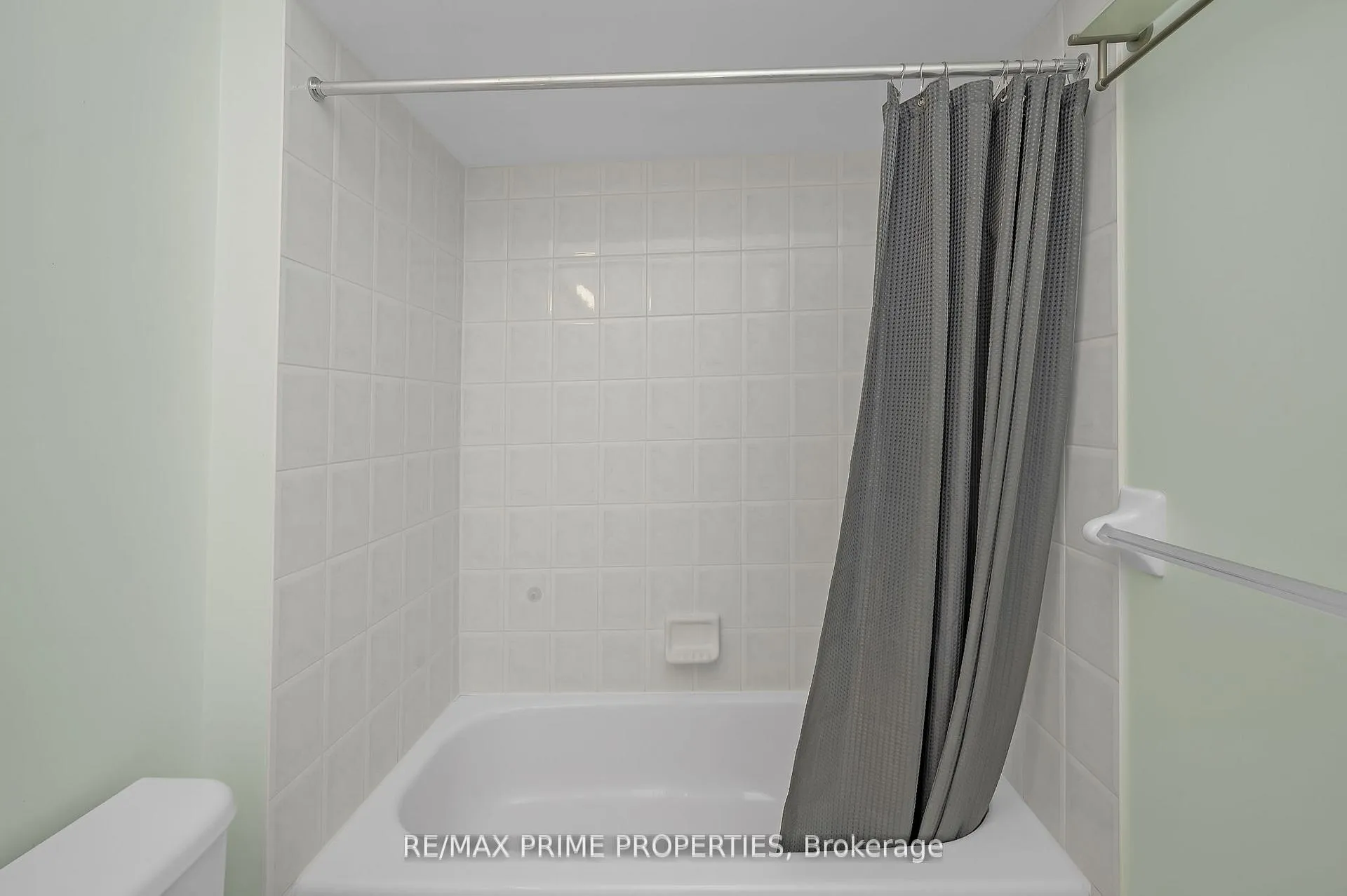 Photo 24 of Unit 44, 4045 Upper Middle Road, Burlington, Rose — HOMEH