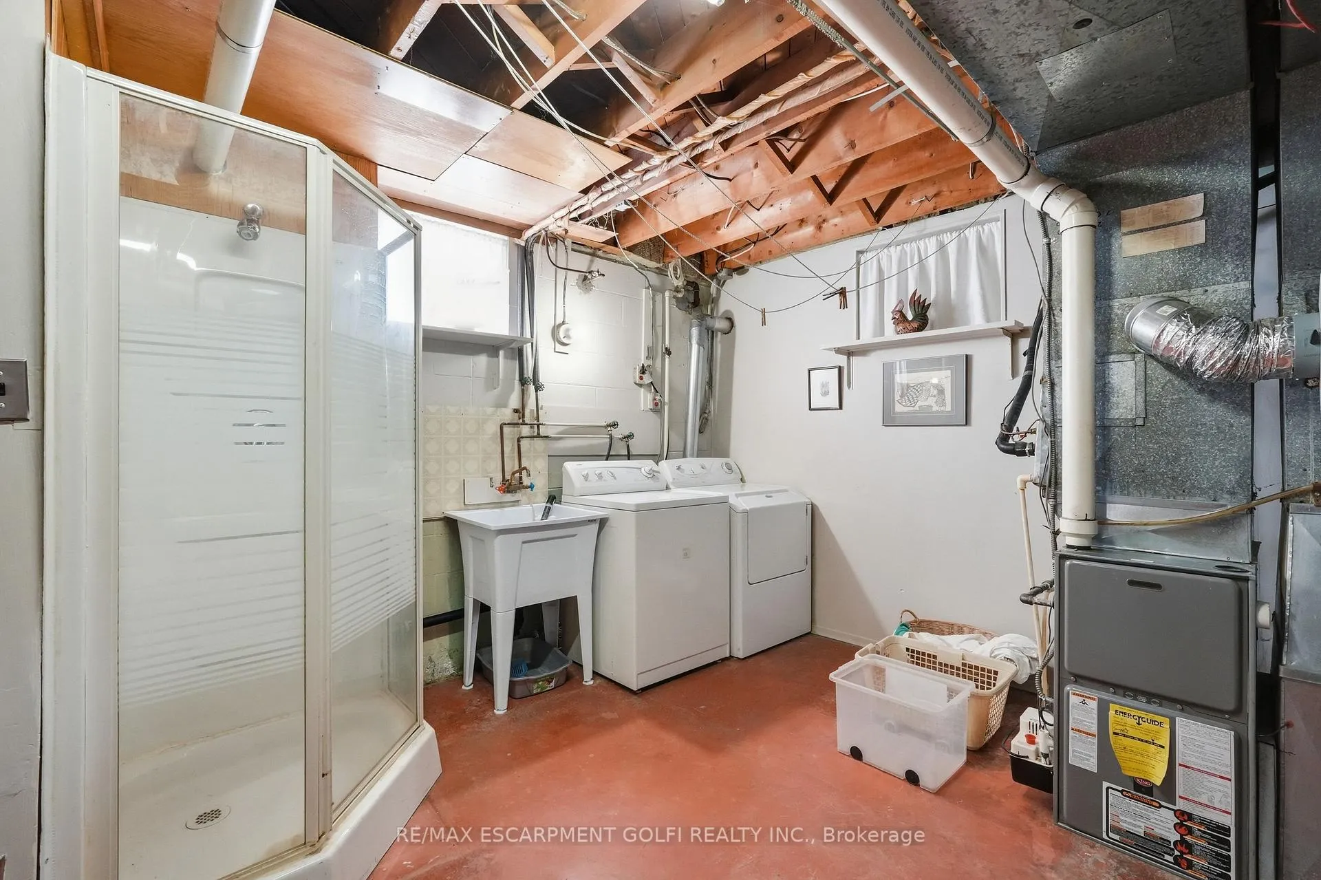 Photo 20 of 62 Grenadier Drive, Hamilton, Huntington — HOMEH